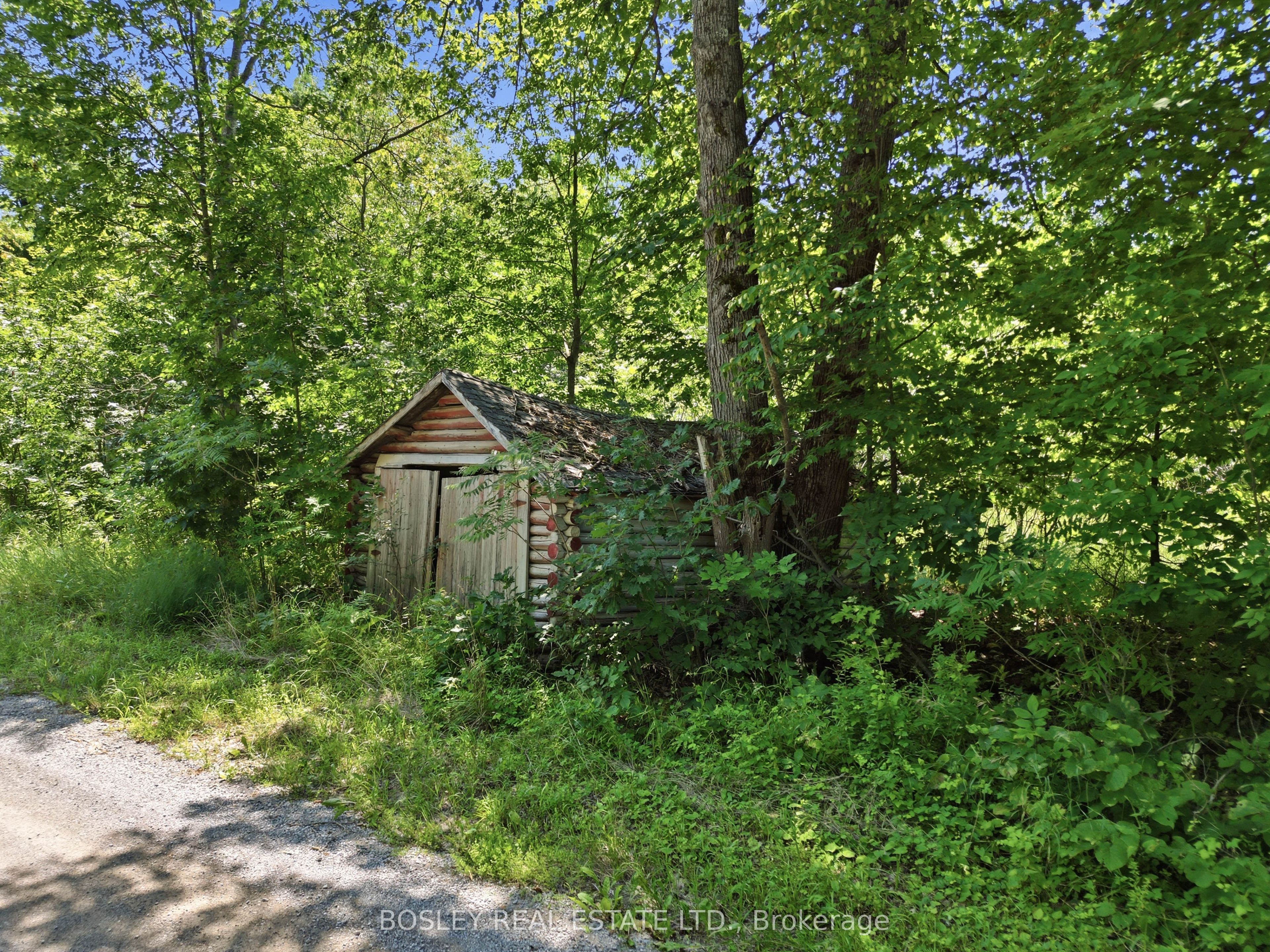 11 Buttermilk Lane Property Photo 7