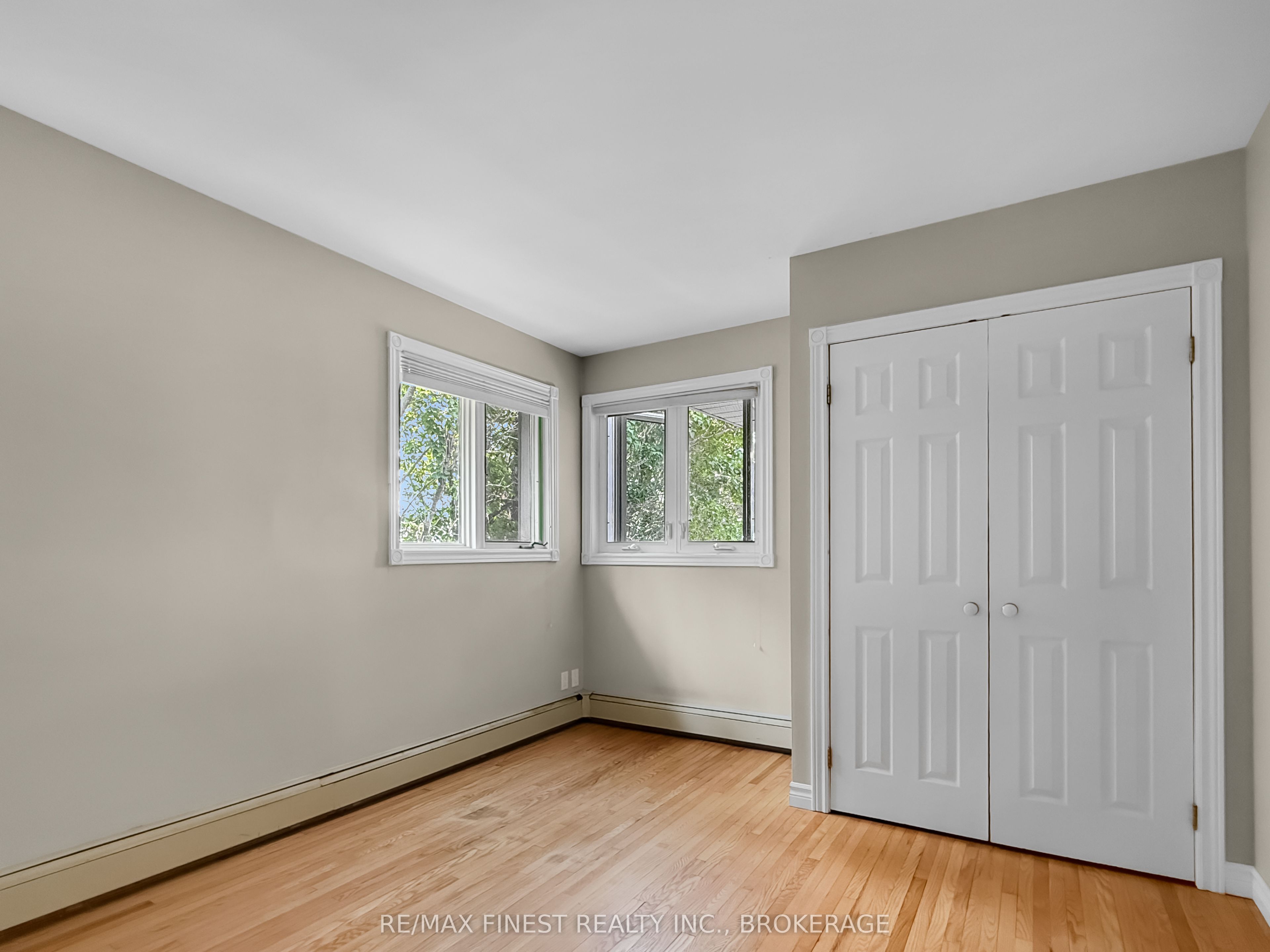 9 Point Crescent Property Photo 19