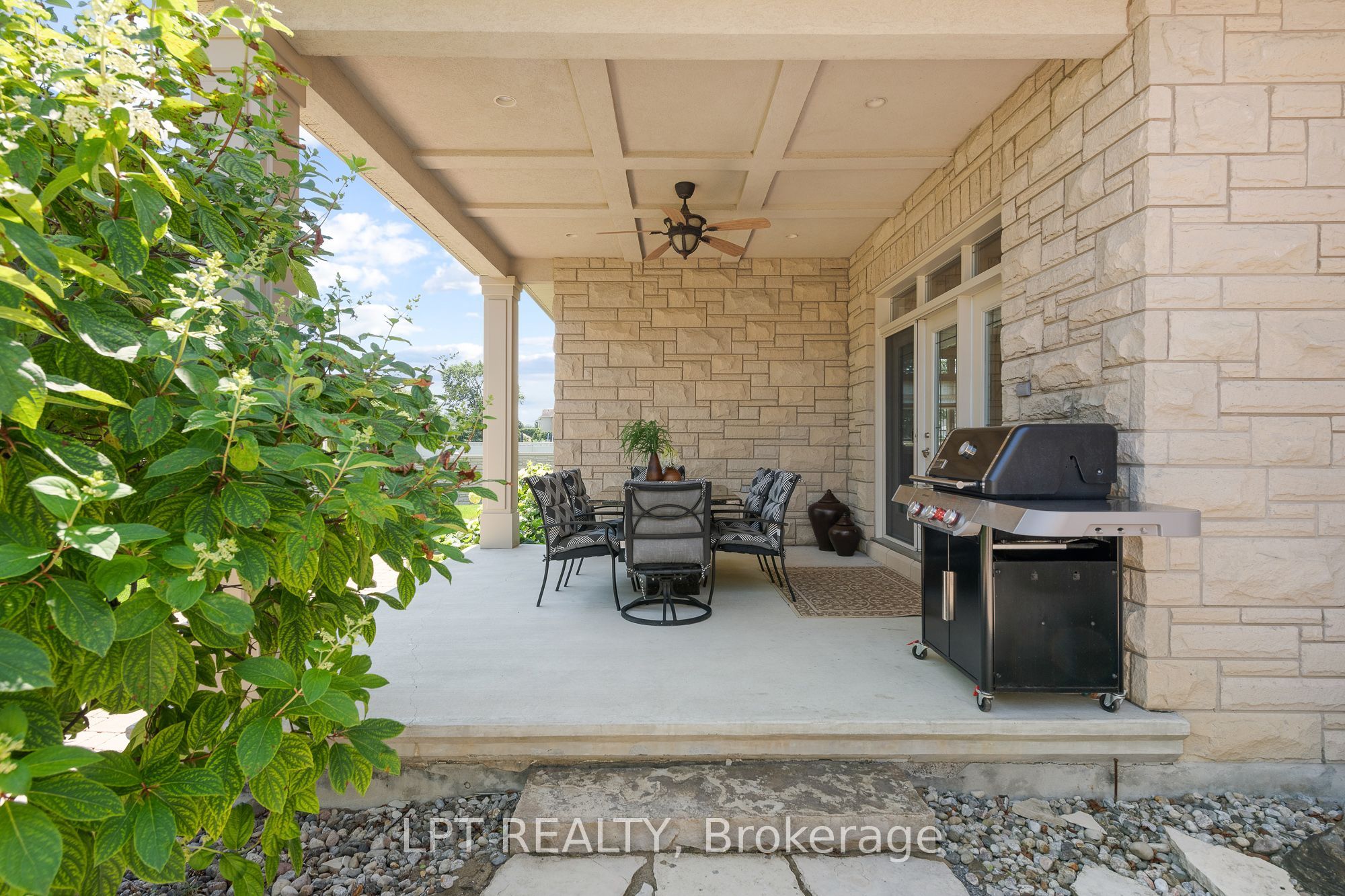 431 Lockmaster Crescent Property Photo 44