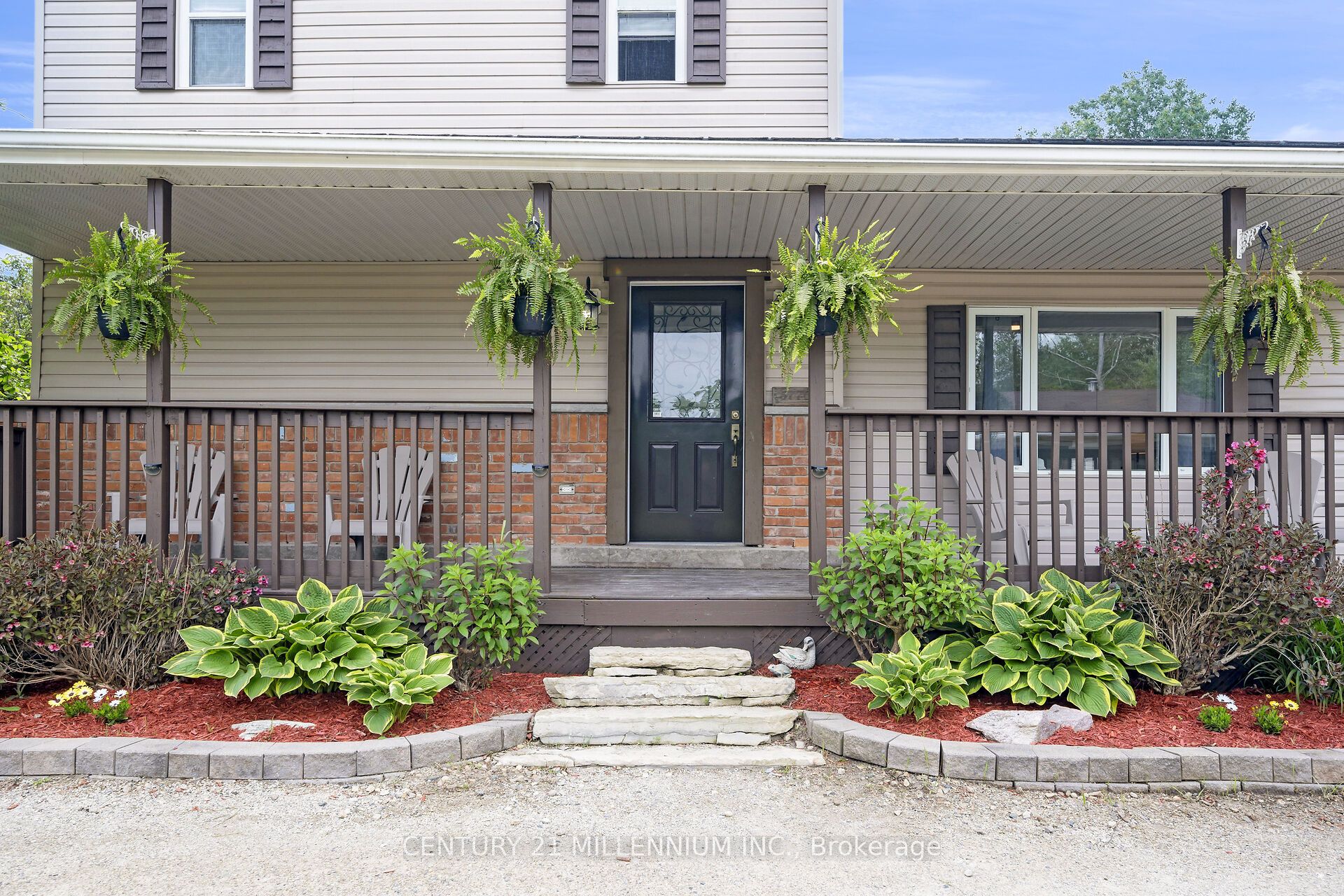 5770 Trafalgar Road Property Photo 6