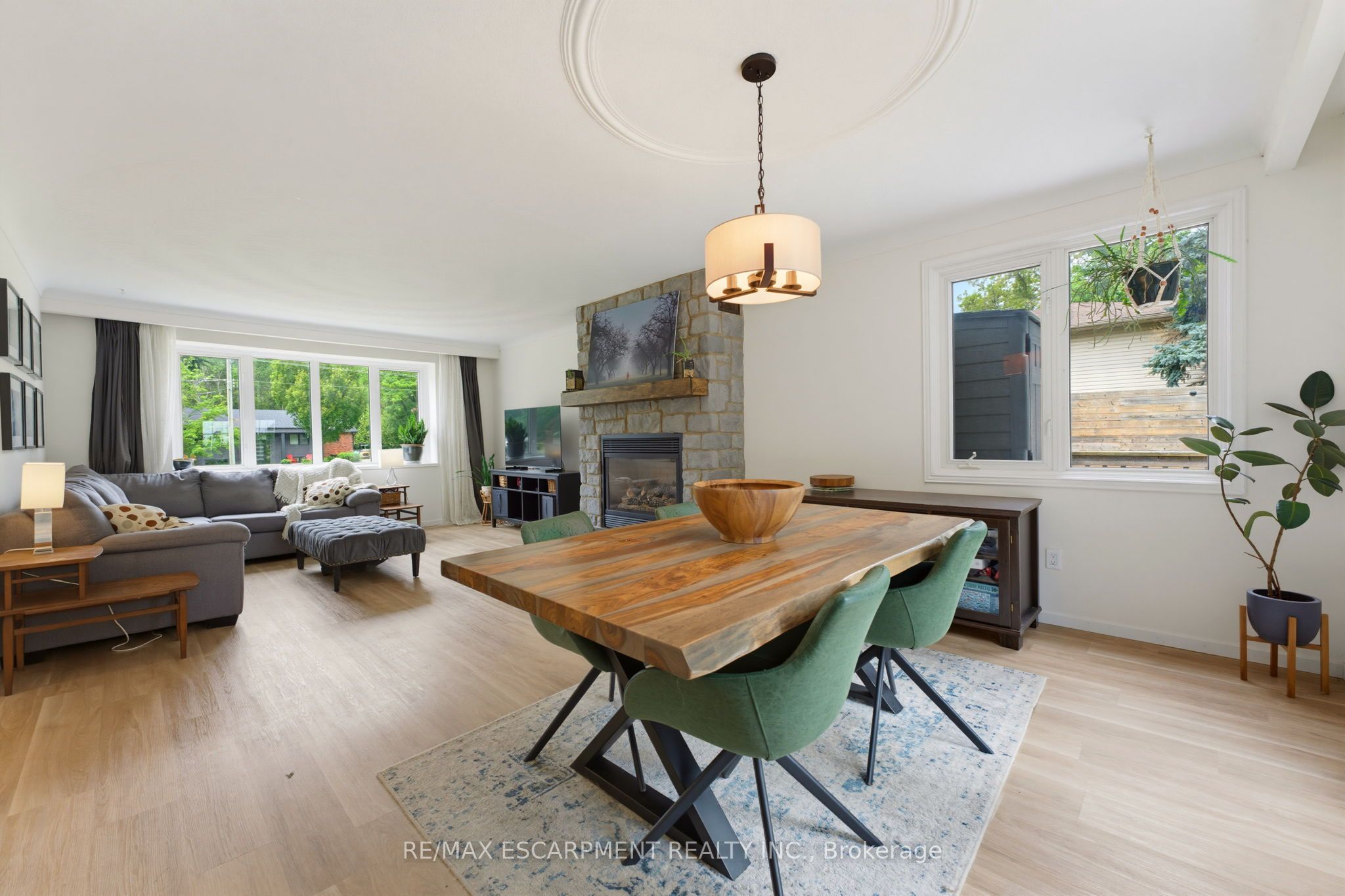 200 Lynden Road Property Photo 10