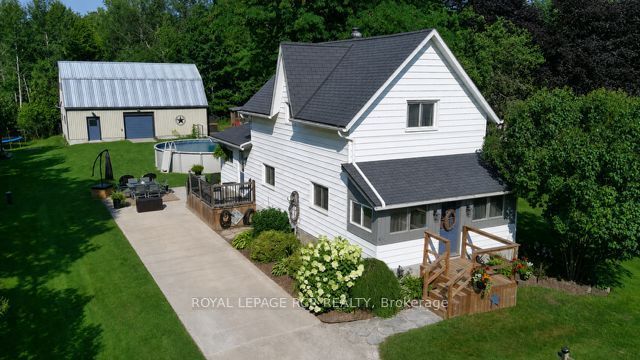 758016 2nd Line E Property Photo 1