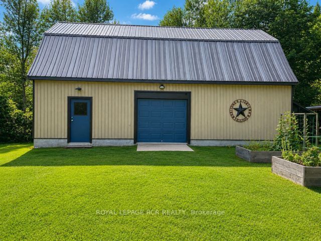 758016 2nd Line E Property Photo 17