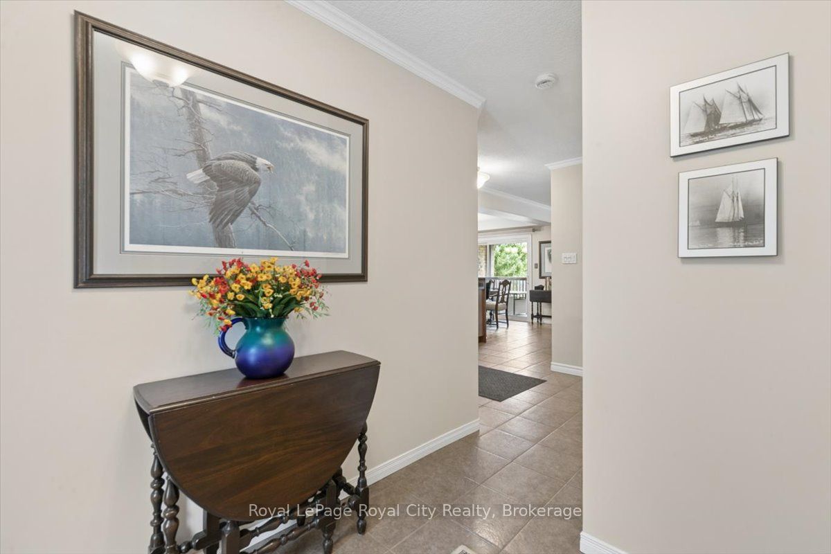 58 Walker Way Property Photo 6
