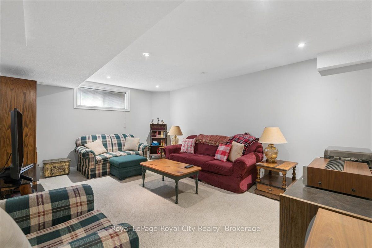 58 Walker Way Property Photo 32