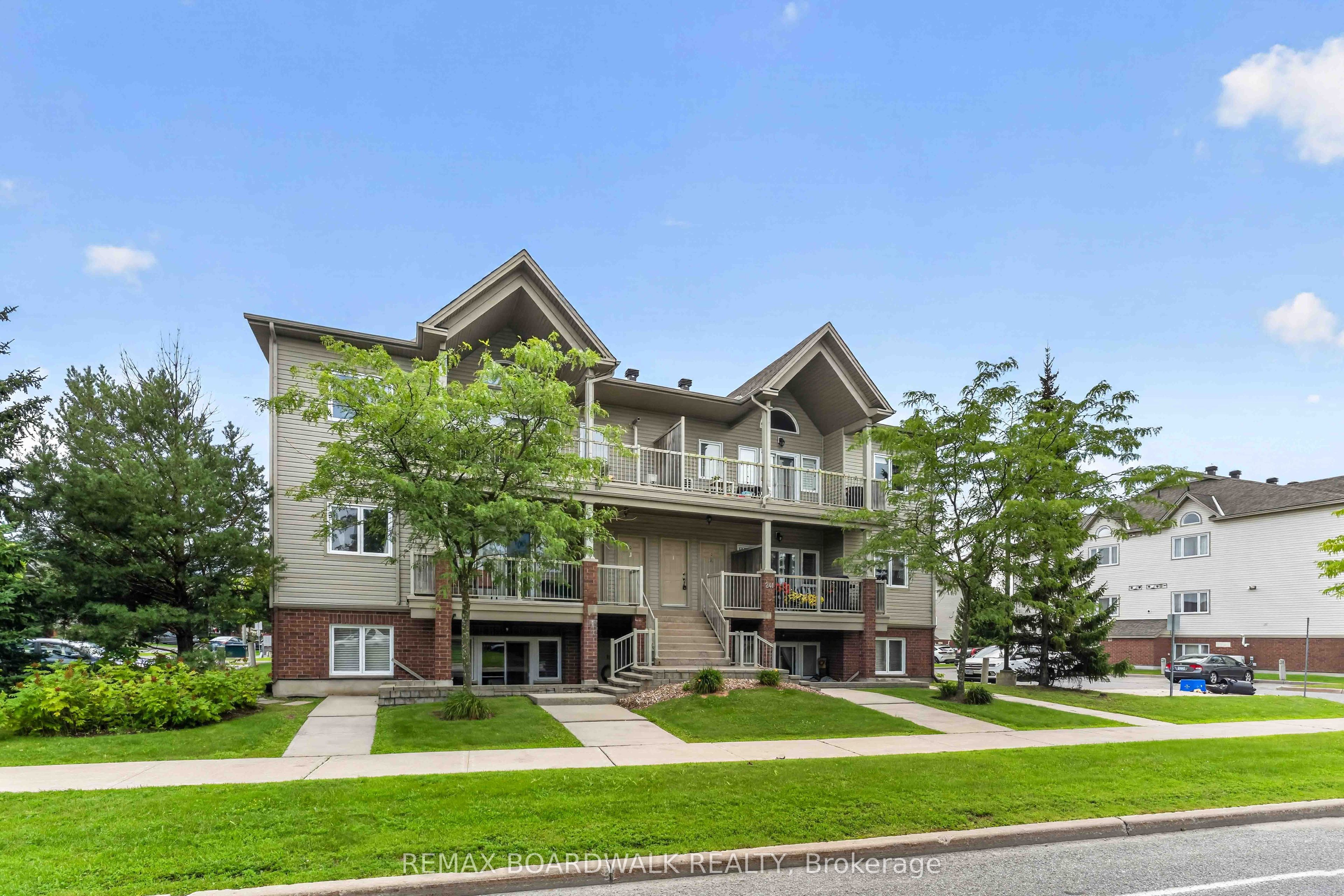 241 Crestway Drive C Property Photo 1