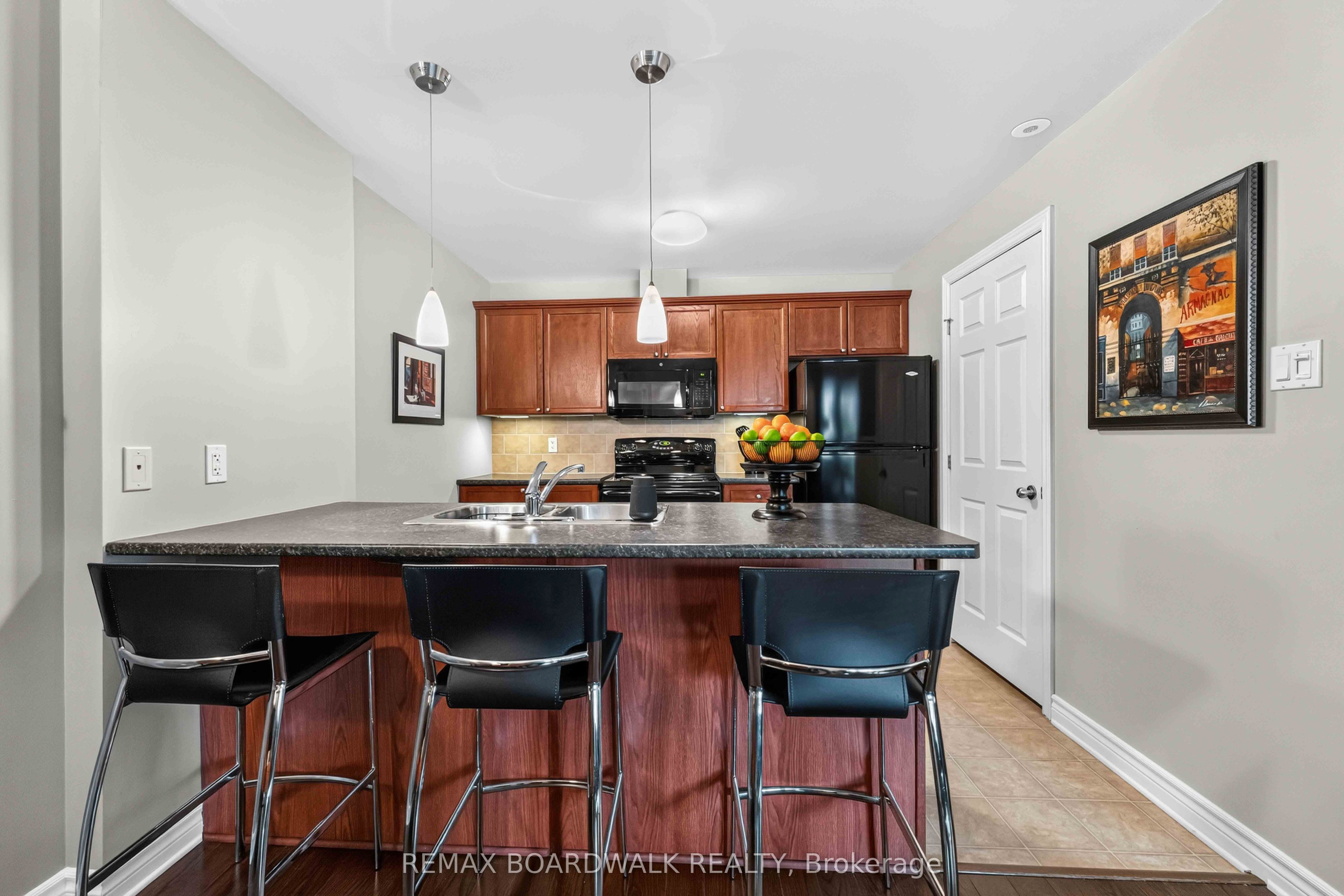 241 Crestway Drive C Property Photo 15