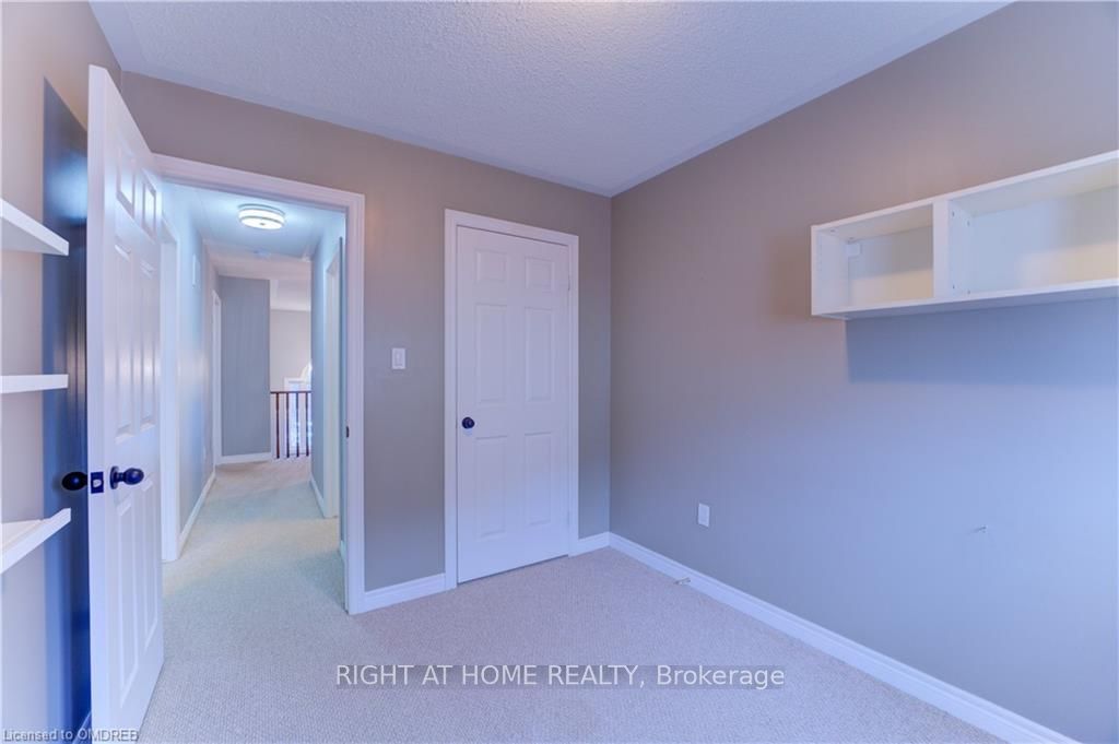 20 Mcconkey Crescent 60 Property Photo 14