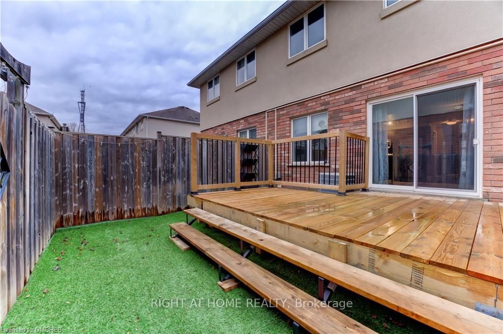 20 Mcconkey Crescent 60 Property Photo 19