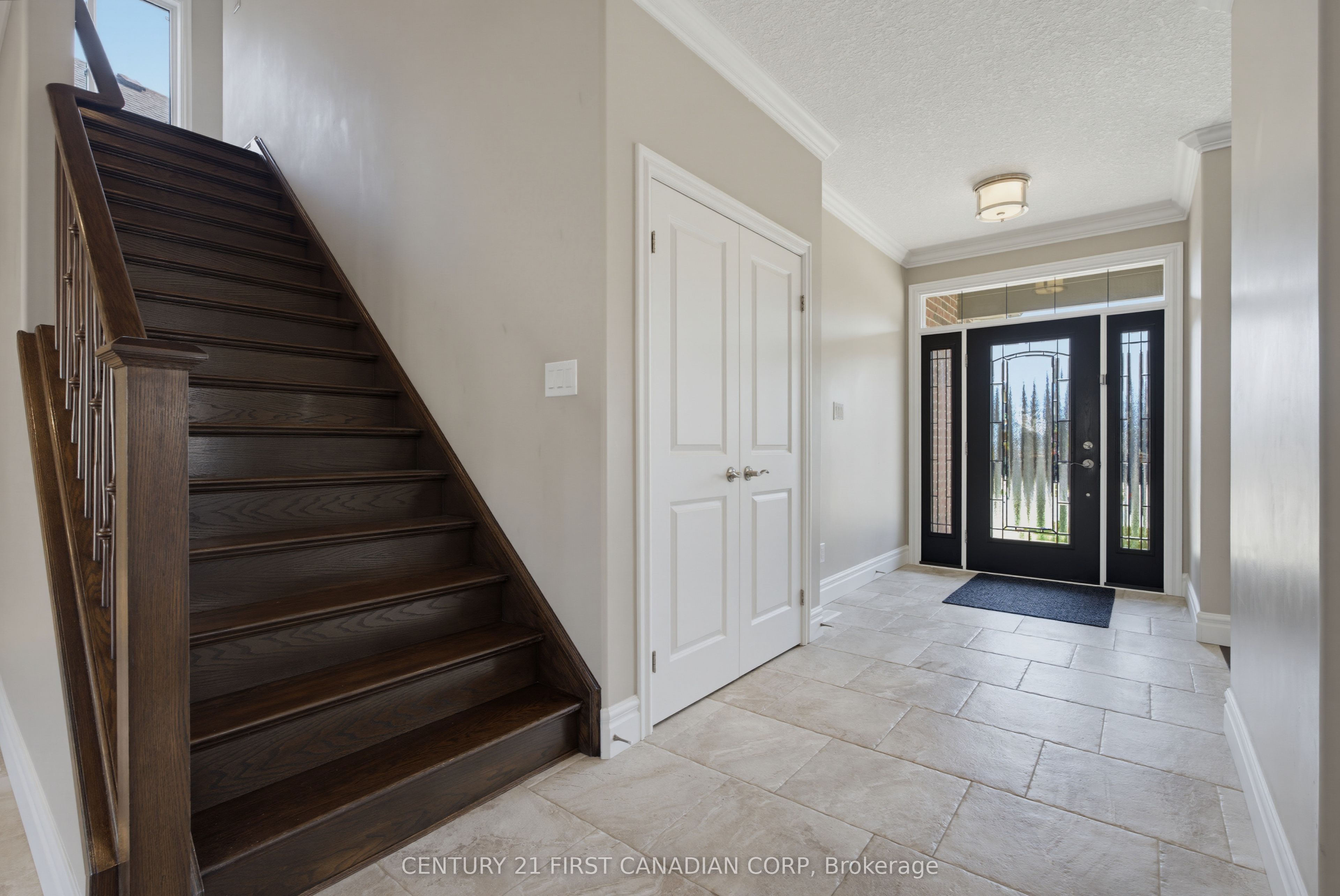 3429 Singleton Avenue Property Photo 6