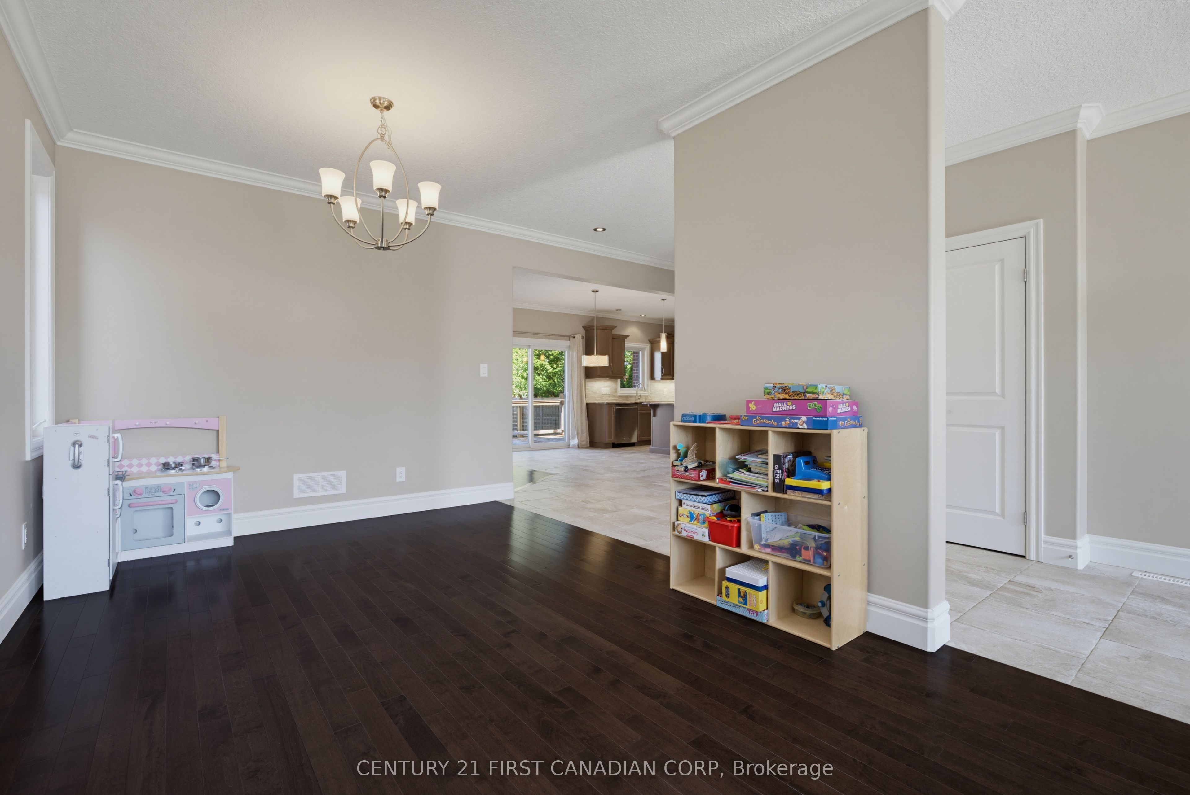 3429 Singleton Avenue Property Photo 10