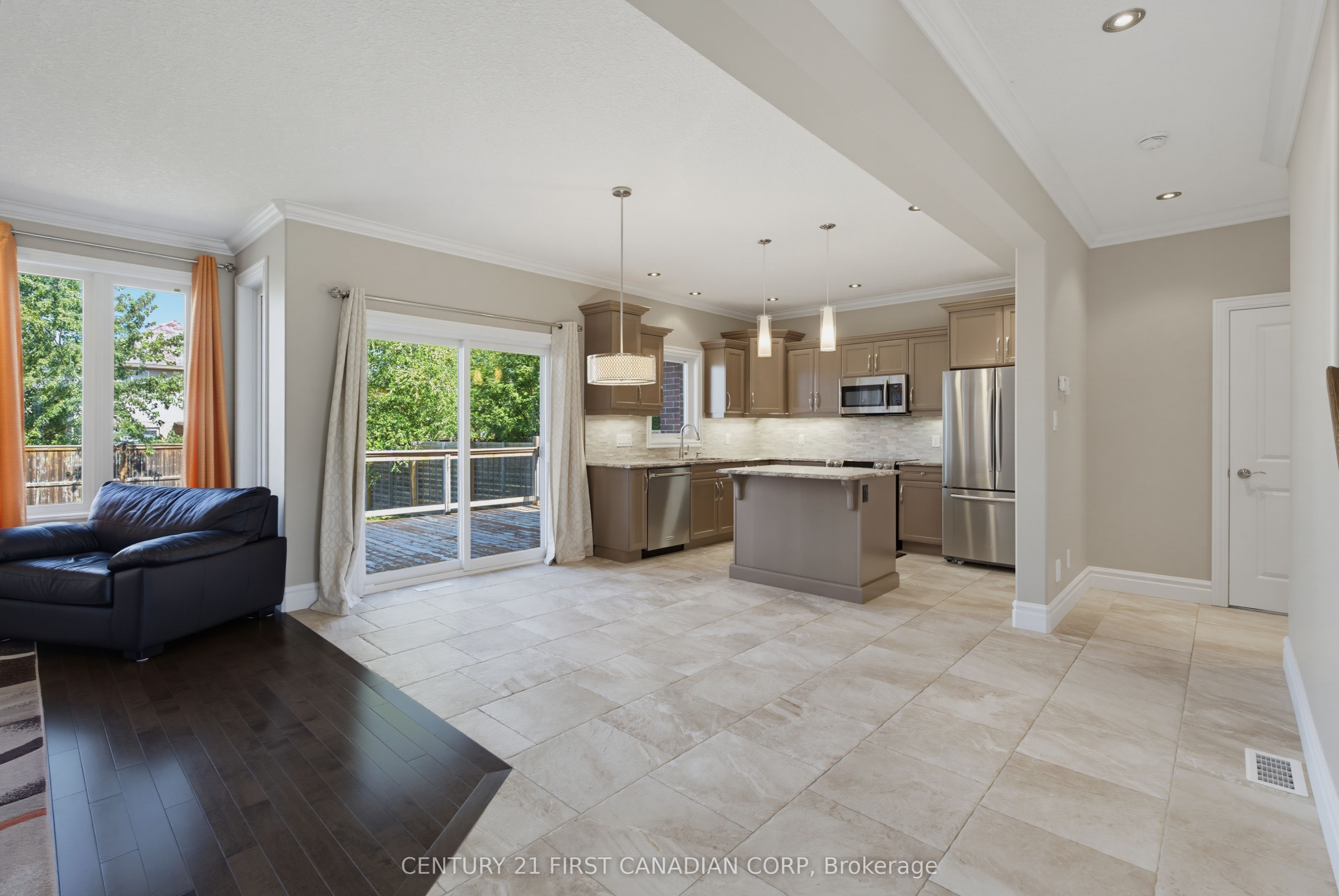 3429 Singleton Avenue Property Photo 12