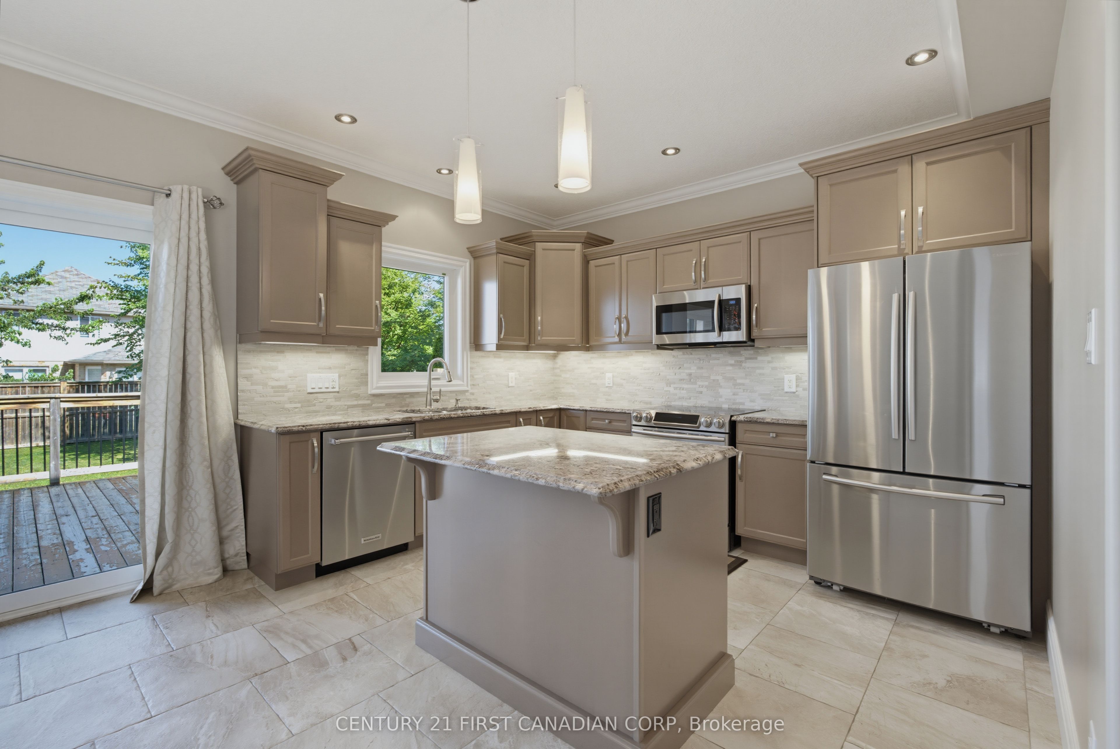 3429 Singleton Avenue Property Photo 14