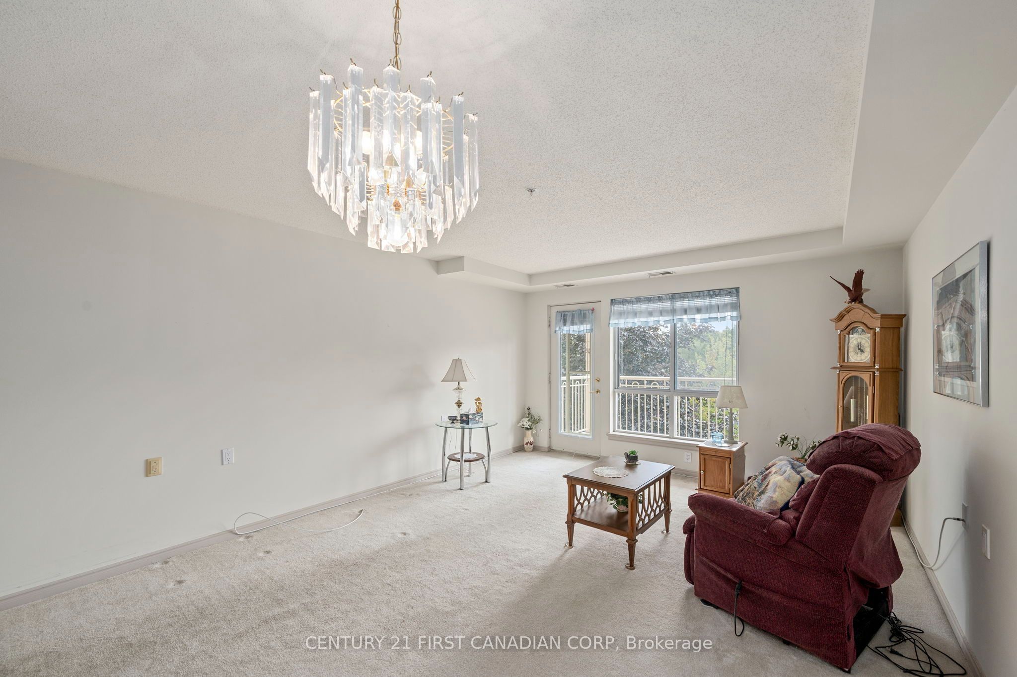 511 Gainsborough Road 307 Property Photo 8