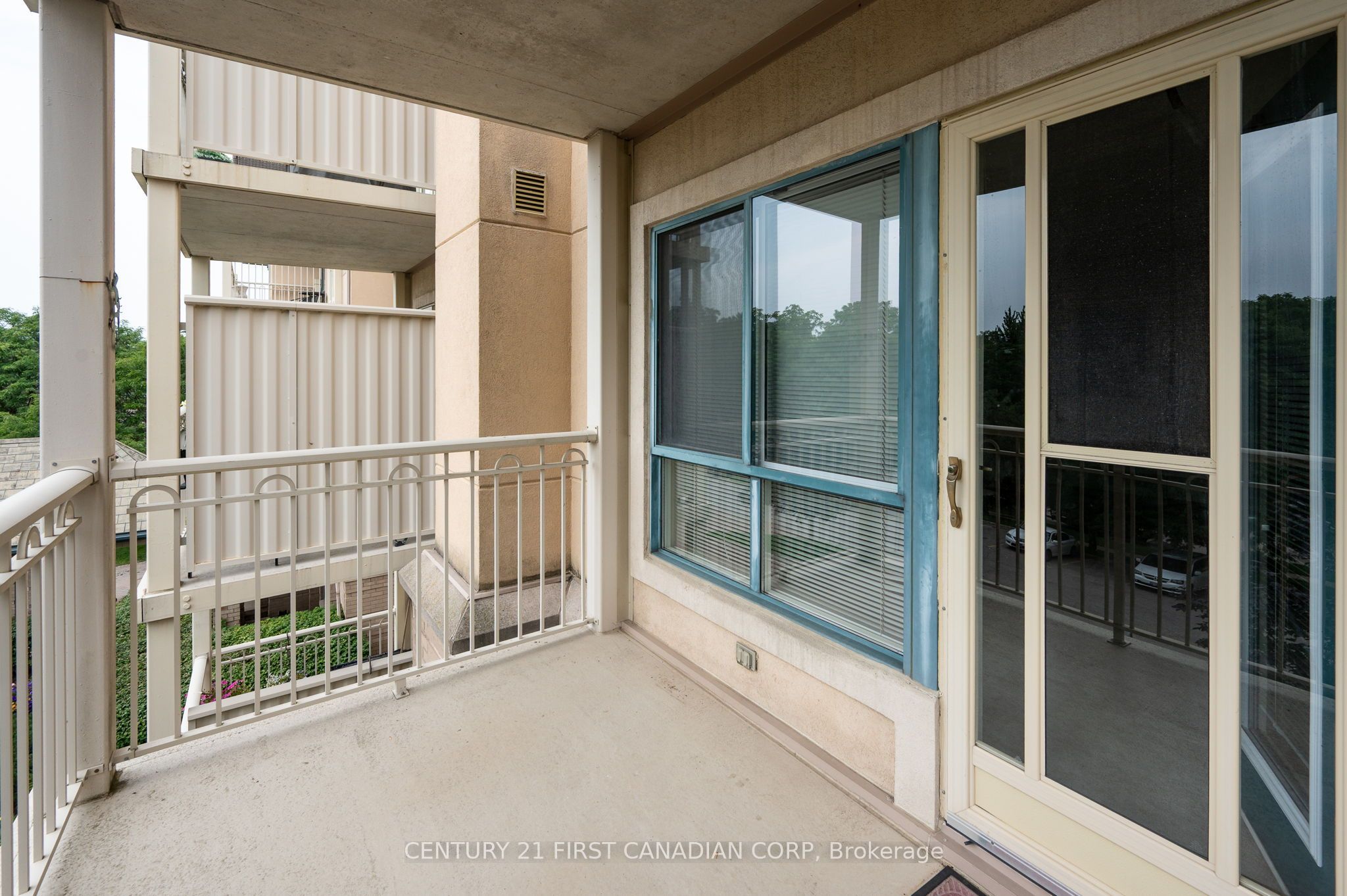 511 Gainsborough Road 307 Property Photo 19