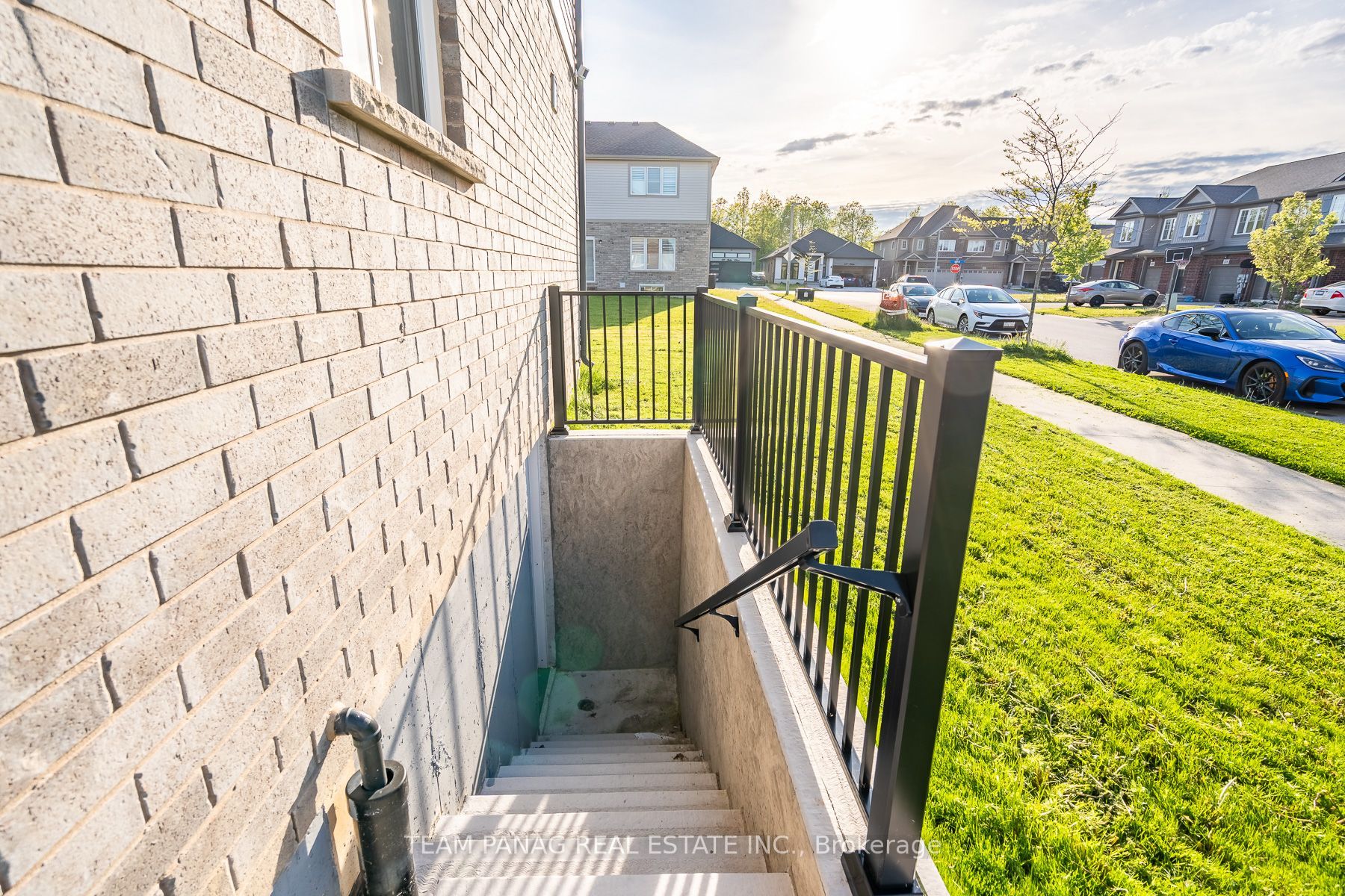 141 Crow Street Property Photo 45