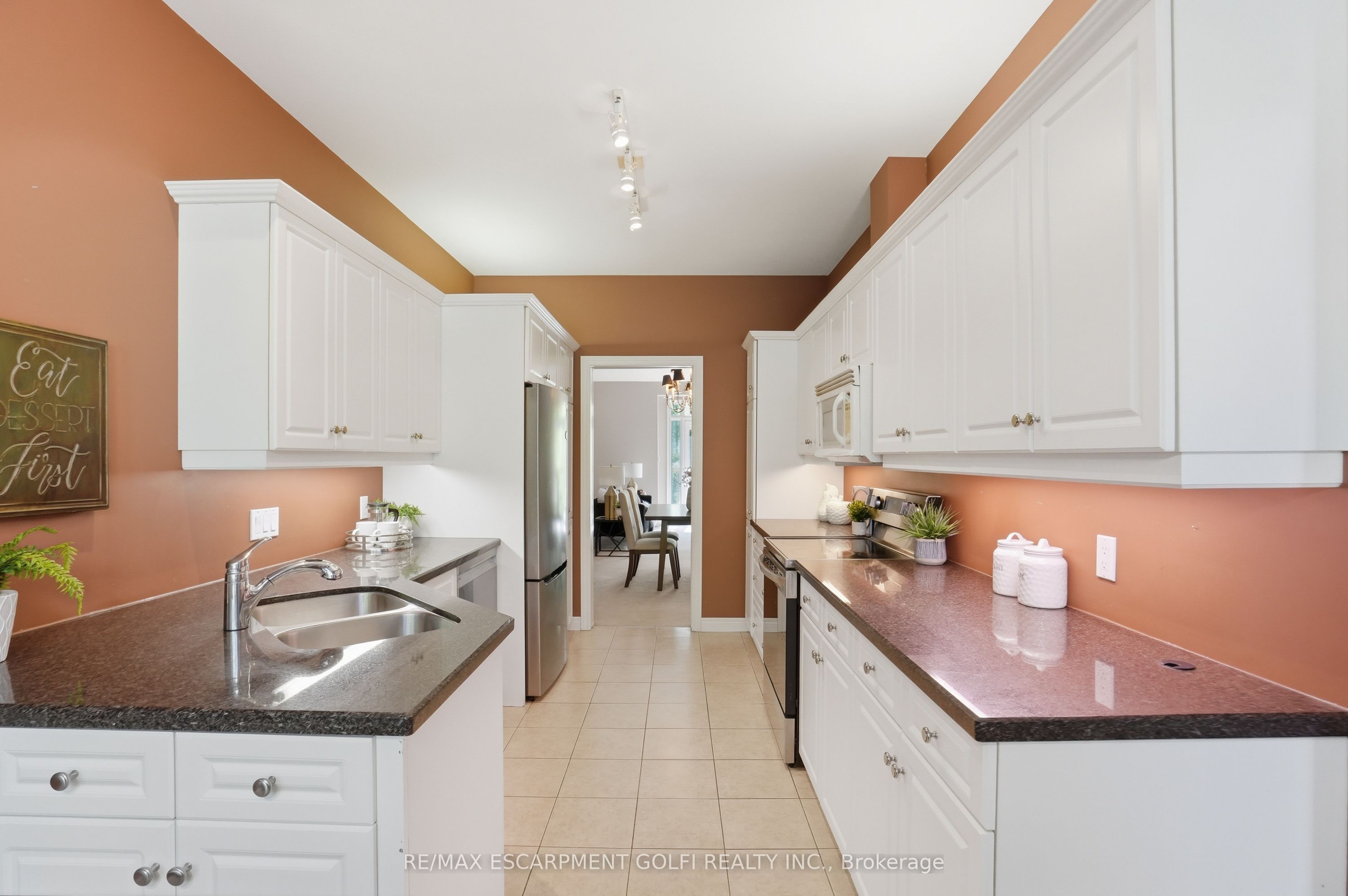 58 Glendale Avenue 12 Property Photo 8