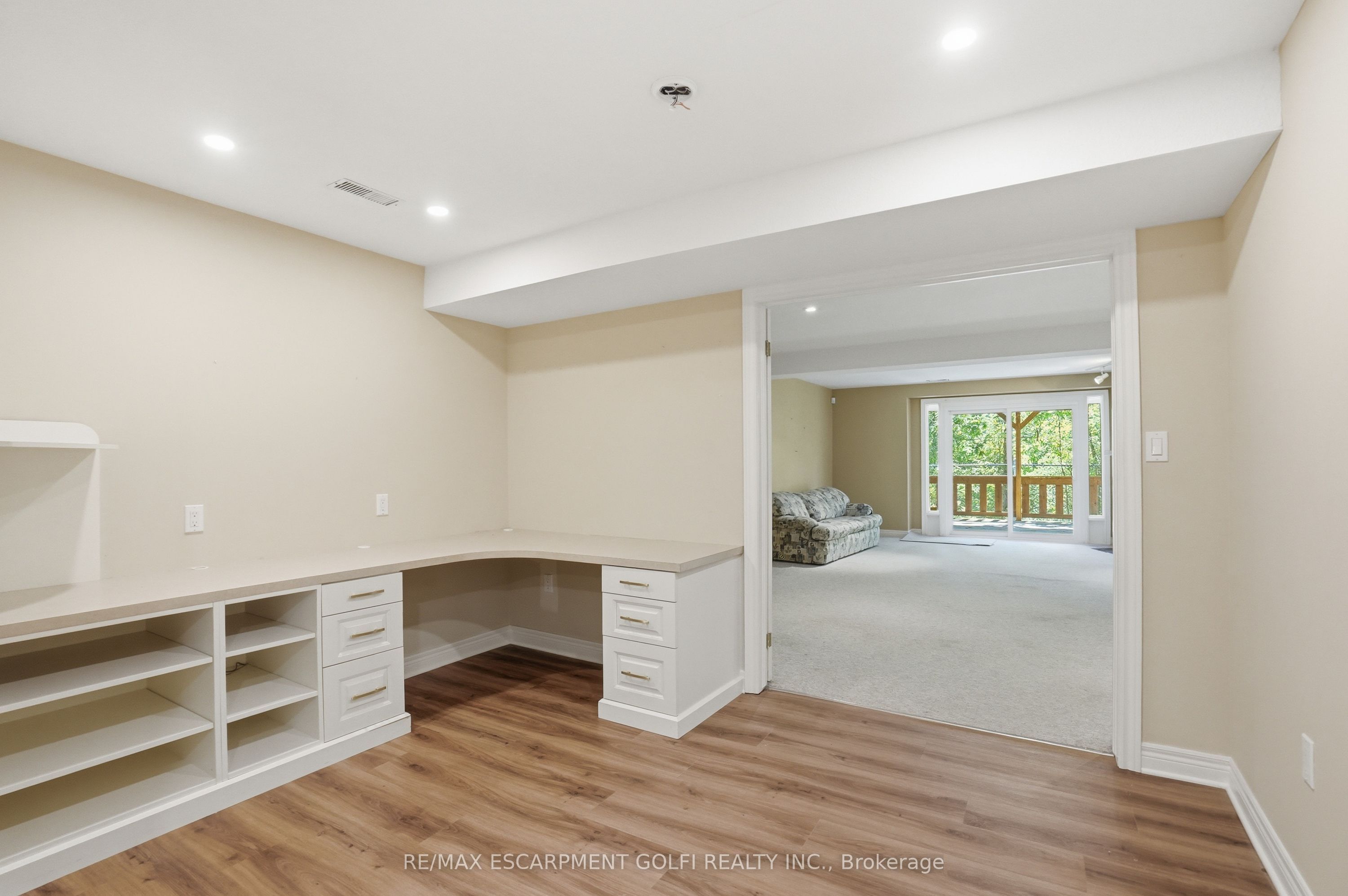 58 Glendale Avenue 12 Property Photo 26