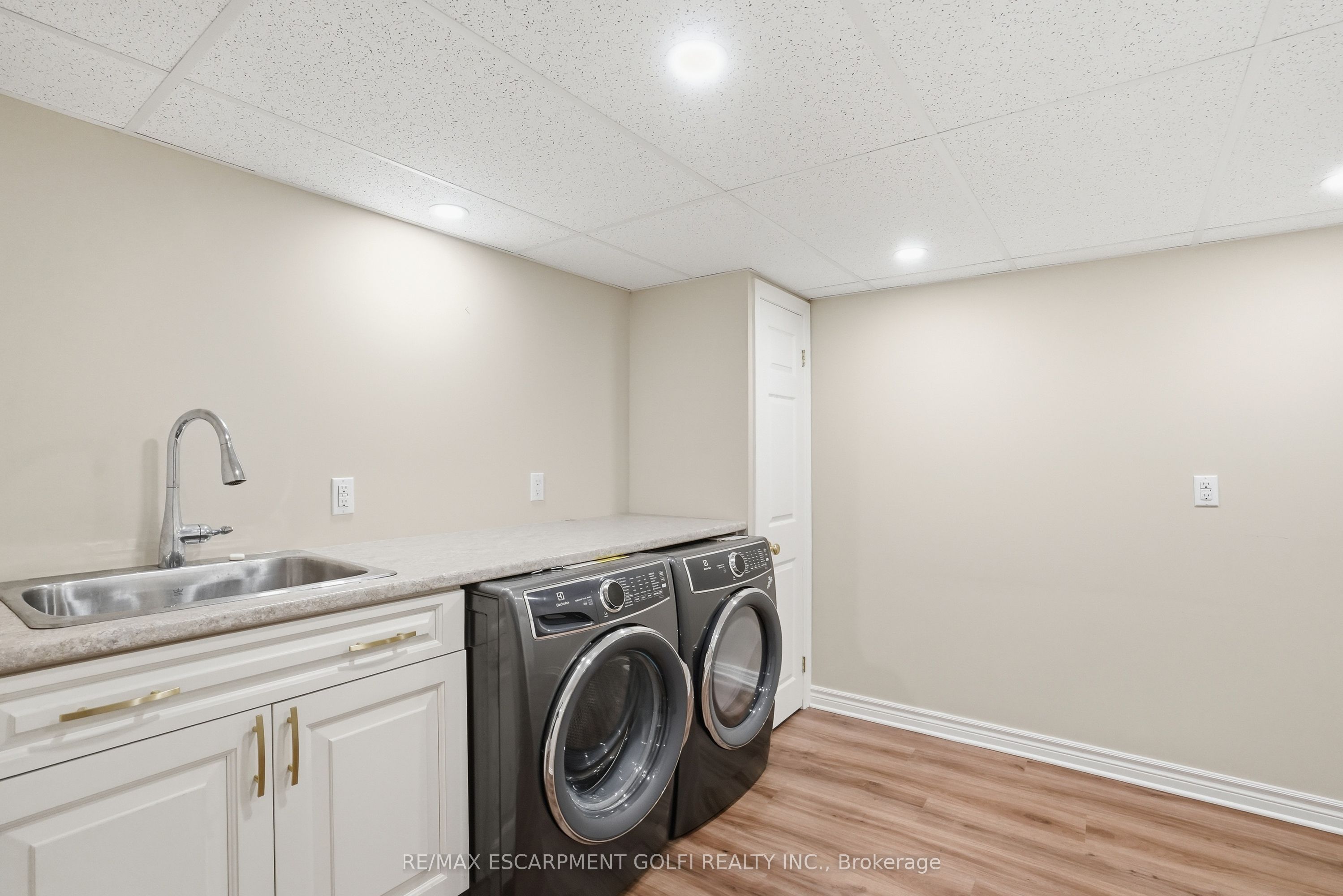 58 Glendale Avenue 12 Property Photo 28
