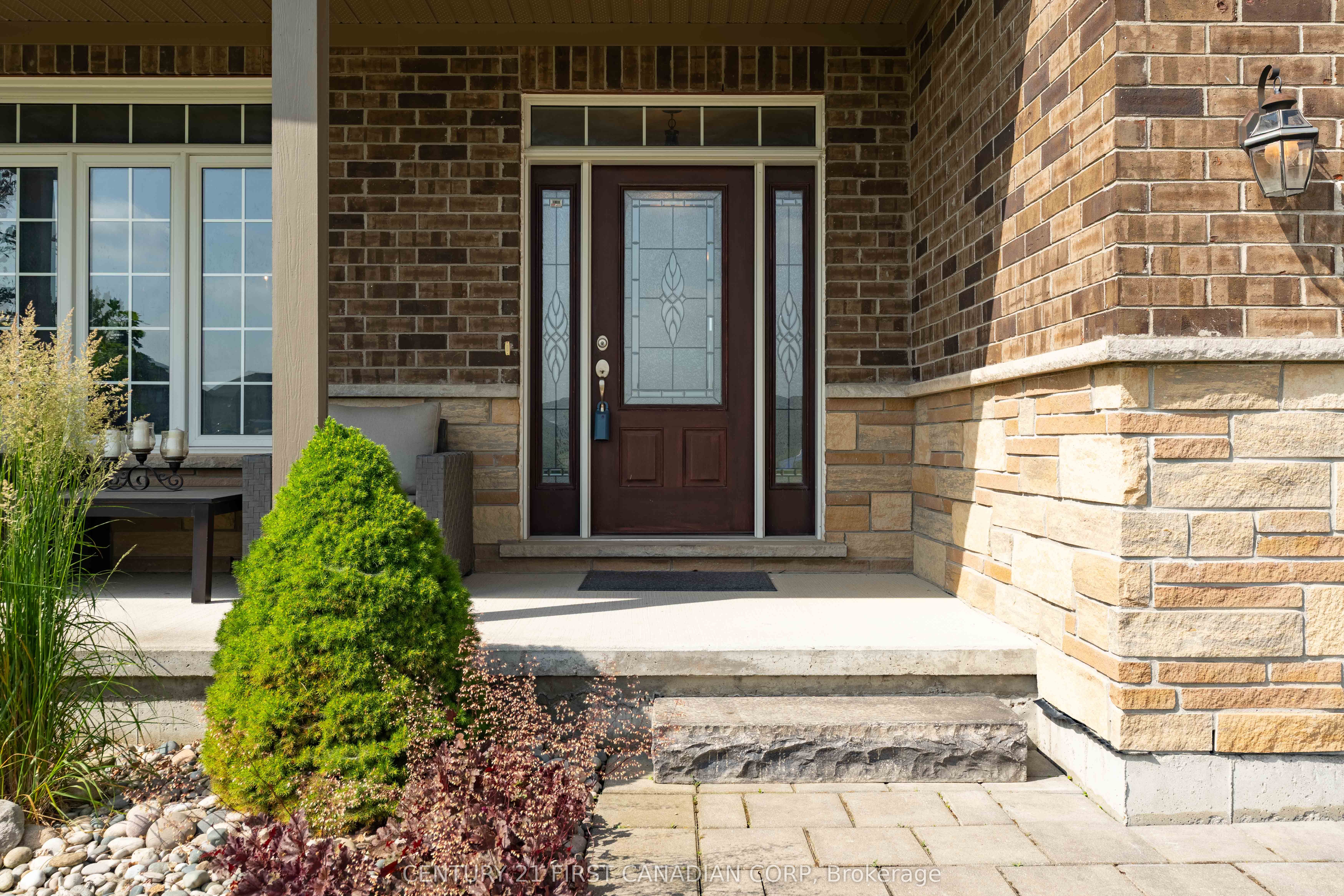 155 Spencer Avenue Property Photo 4