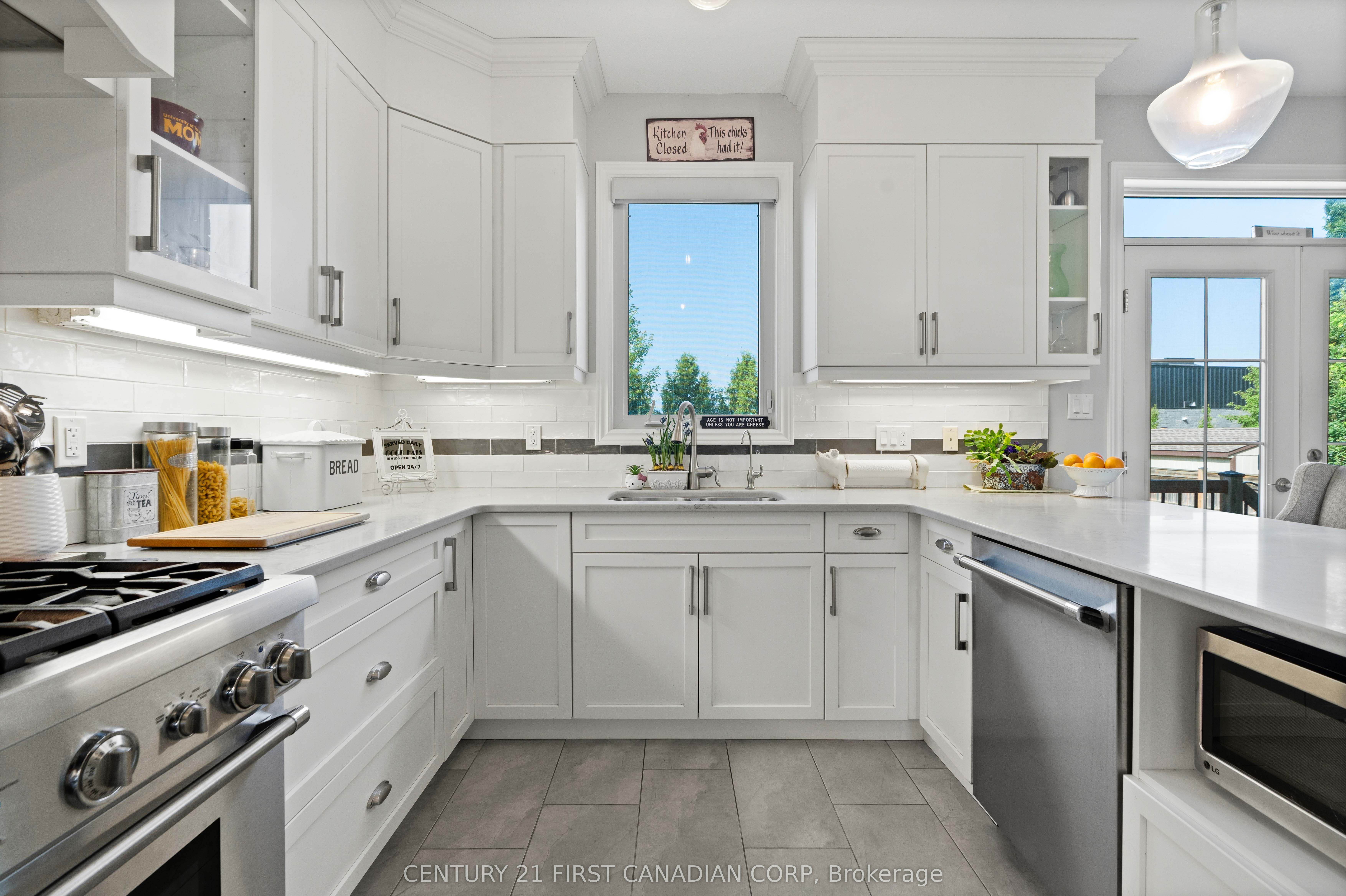 155 Spencer Avenue Property Photo 17