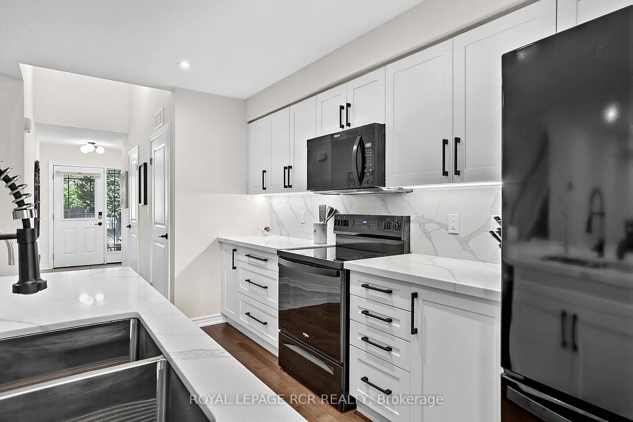 24 Westminster Crescent Property Photo 12