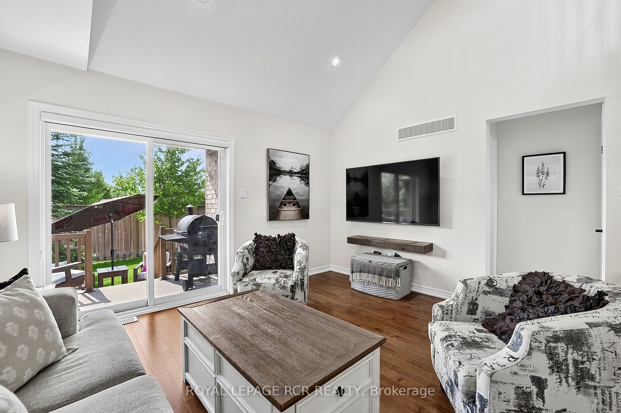 24 Westminster Crescent Property Photo 20