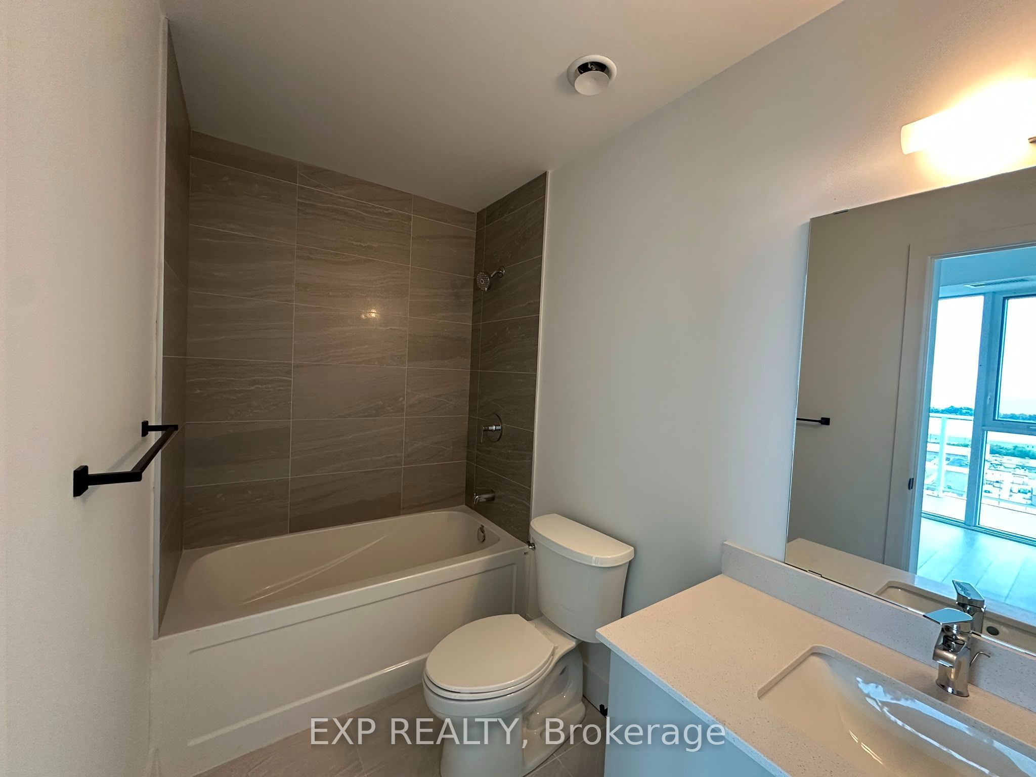 2782 Barton Street E 1607 Property Photo 11