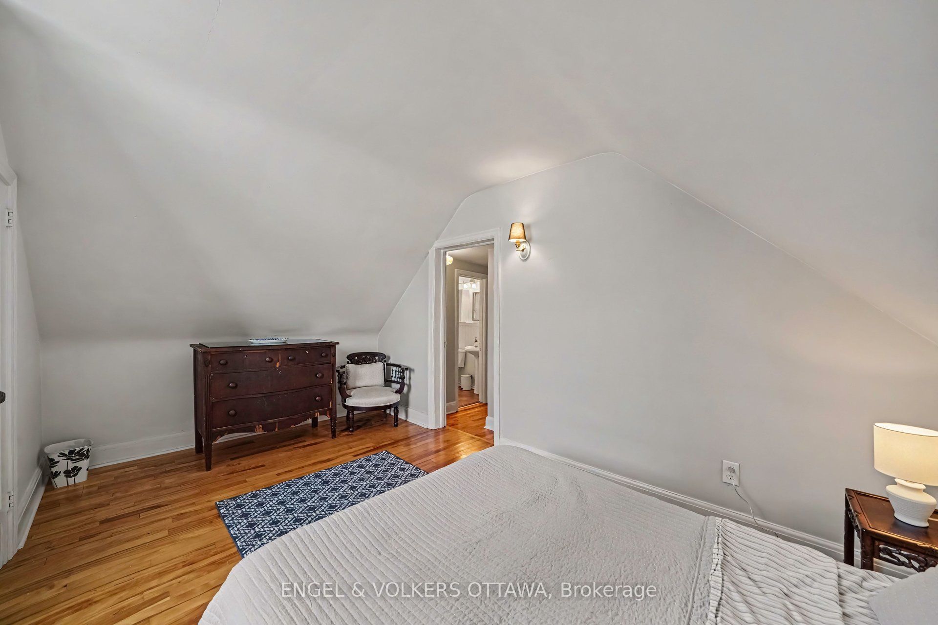 107 Ivy Crescent Property Photo 21