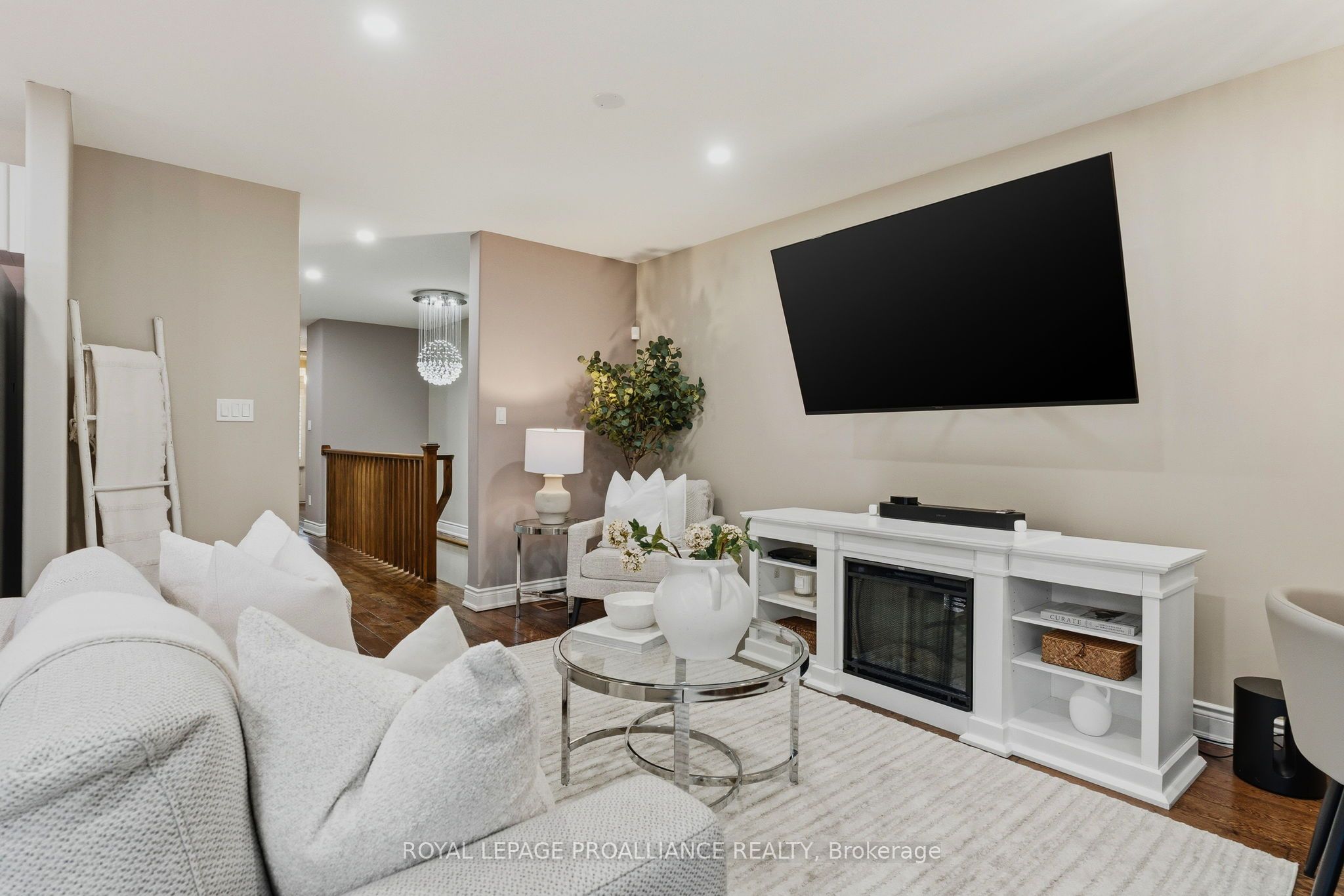 8 Bigwood Crescent Property Photo 8