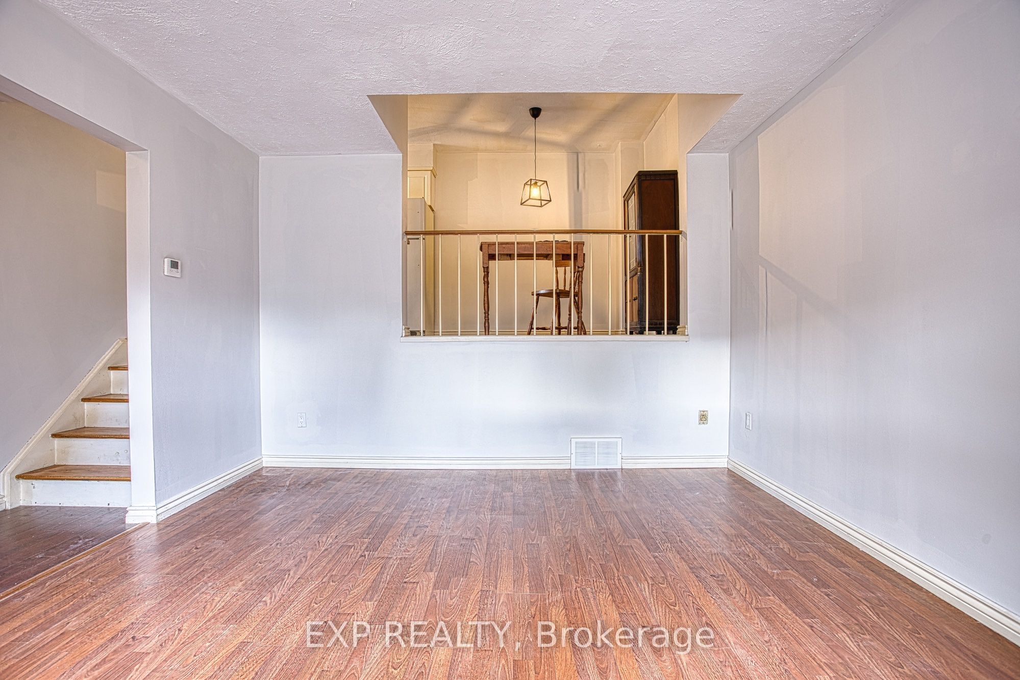 7 Viking Court 404 Property Photo 8