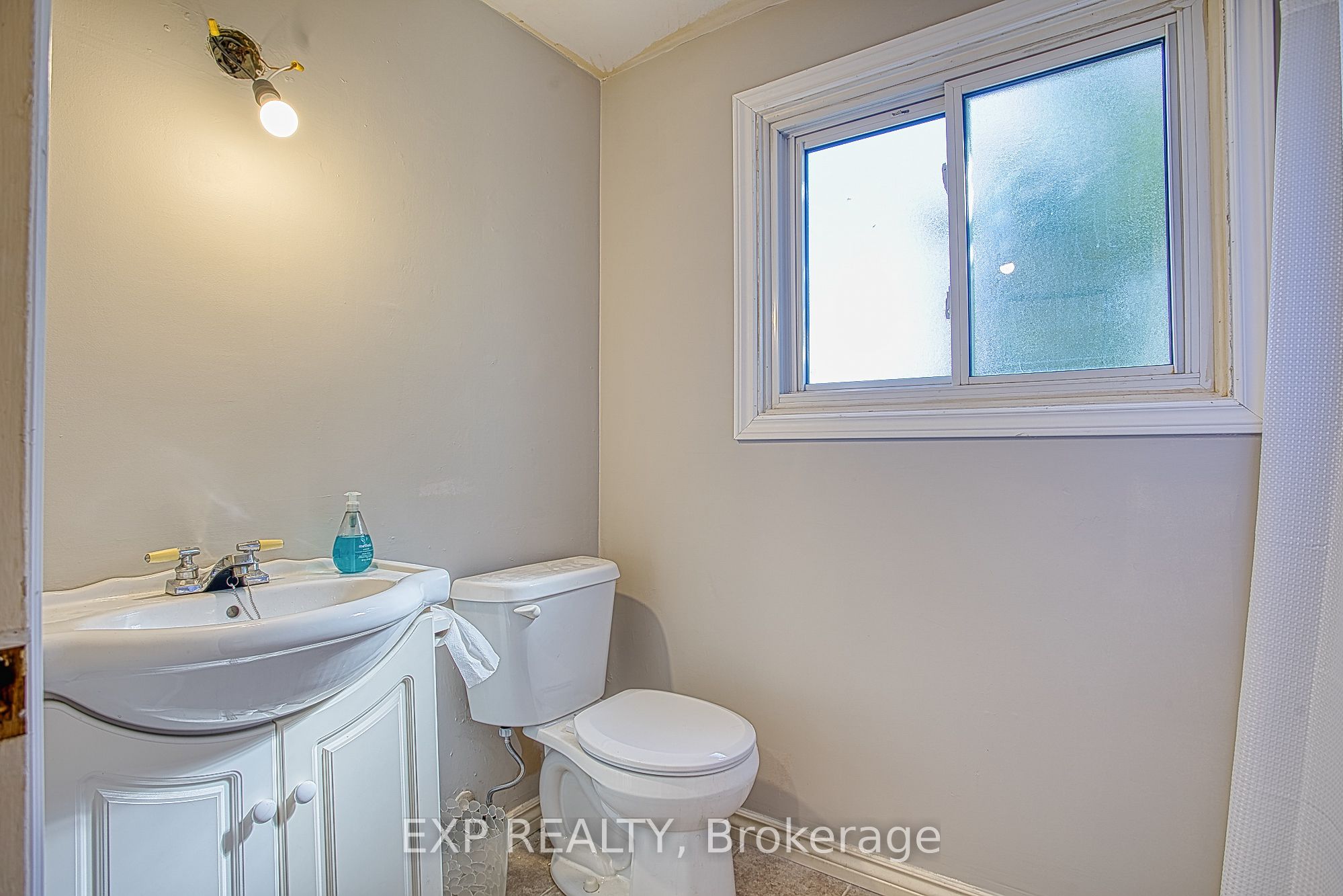 7 Viking Court 404 Property Photo 13