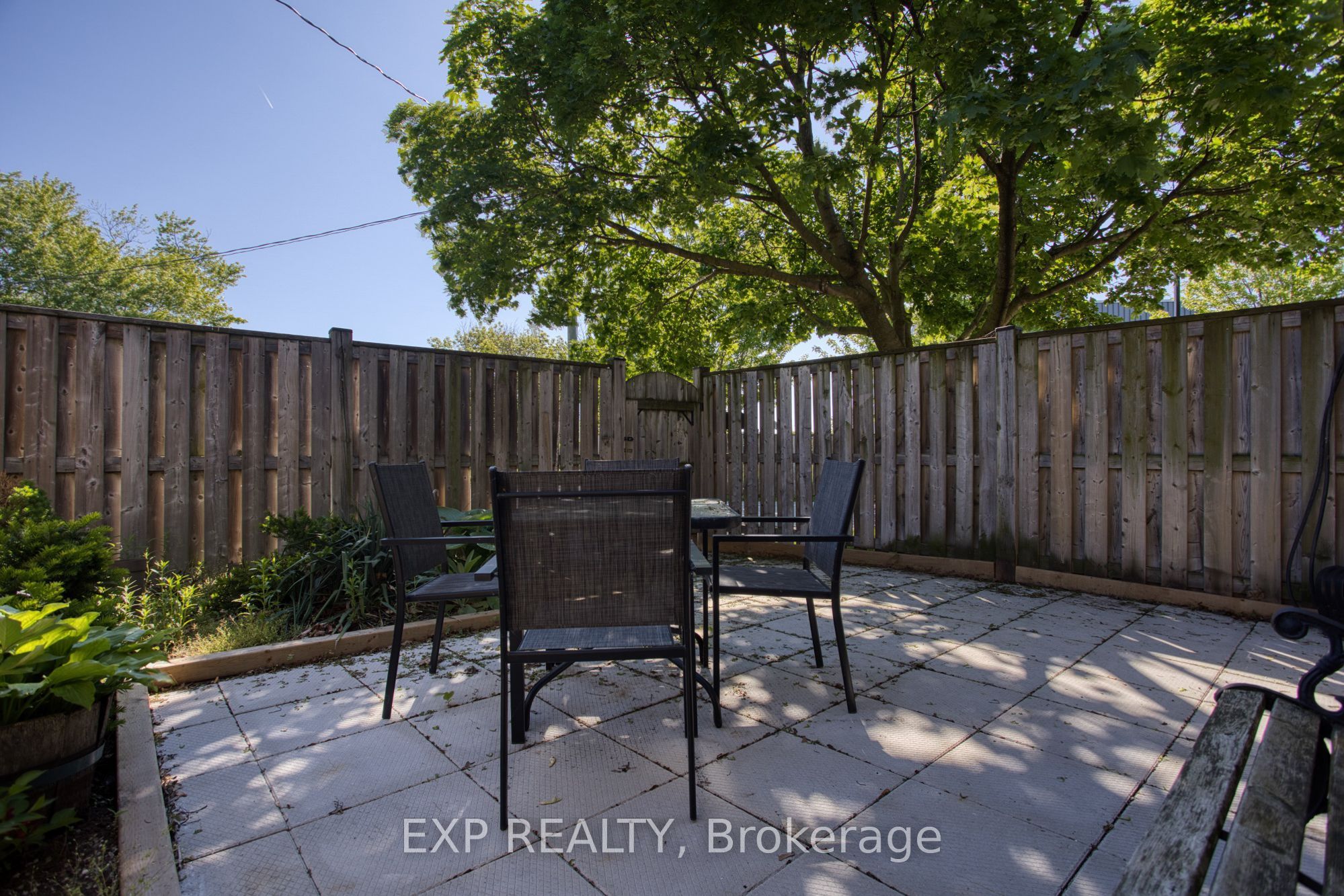 7 Viking Court 404 Property Photo 19