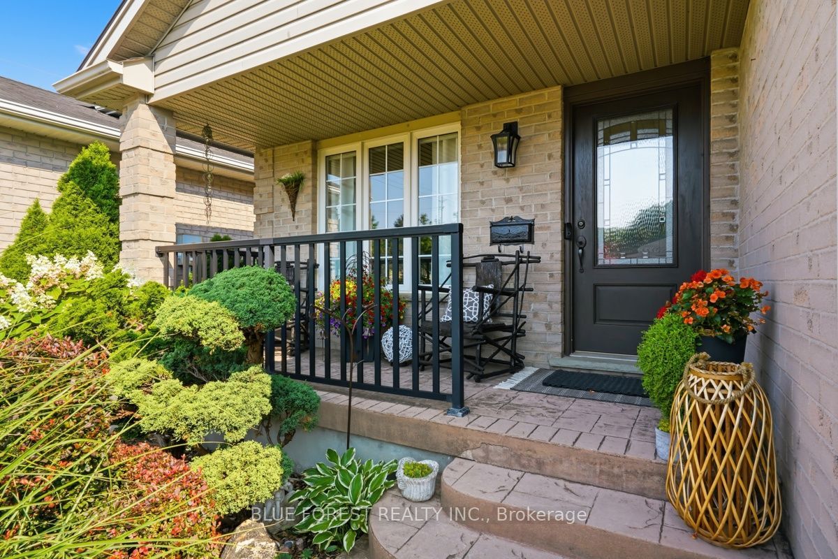 241 Oldham Street Property Photo 6