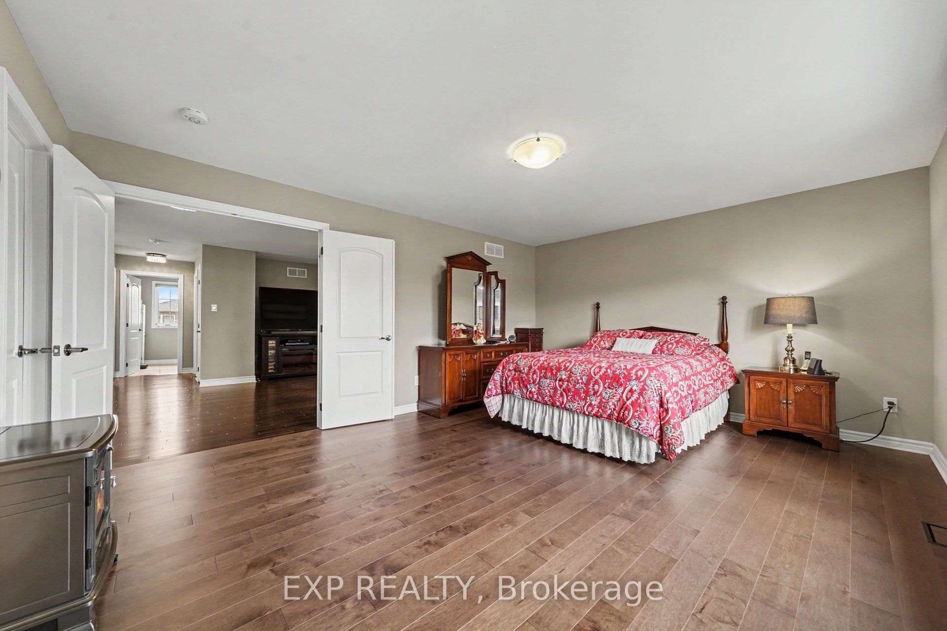 707 Cashmere Terrace Property Photo 17