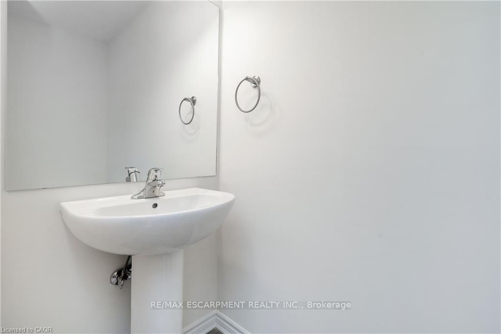 305 Garner Road 39 Property Photo 8