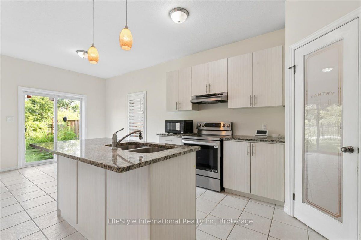 242 Moorlands Crescent S Property Photo 14