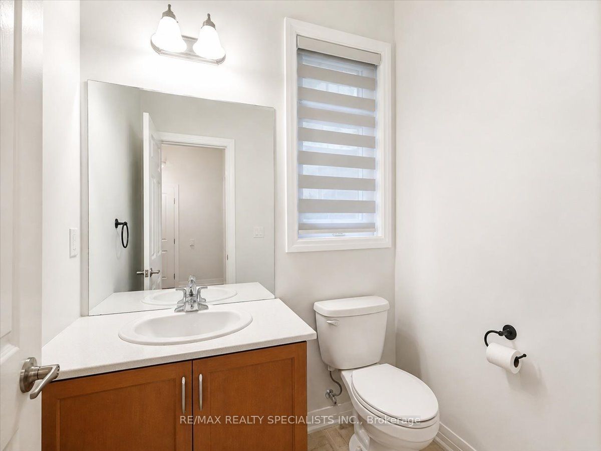169 Silverwood Crescent Property Photo 15