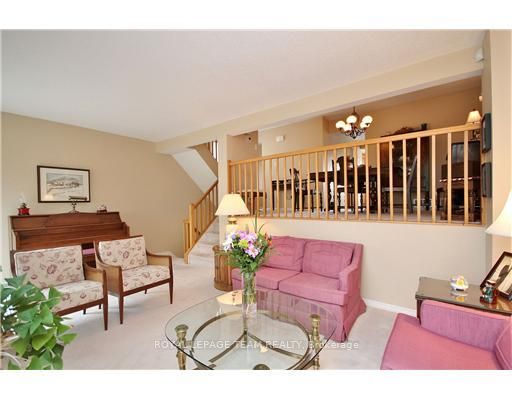 287 Knudson Drive Property Photo 4