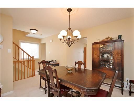 287 Knudson Drive Property Photo 5