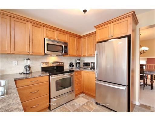 287 Knudson Drive Property Photo 8