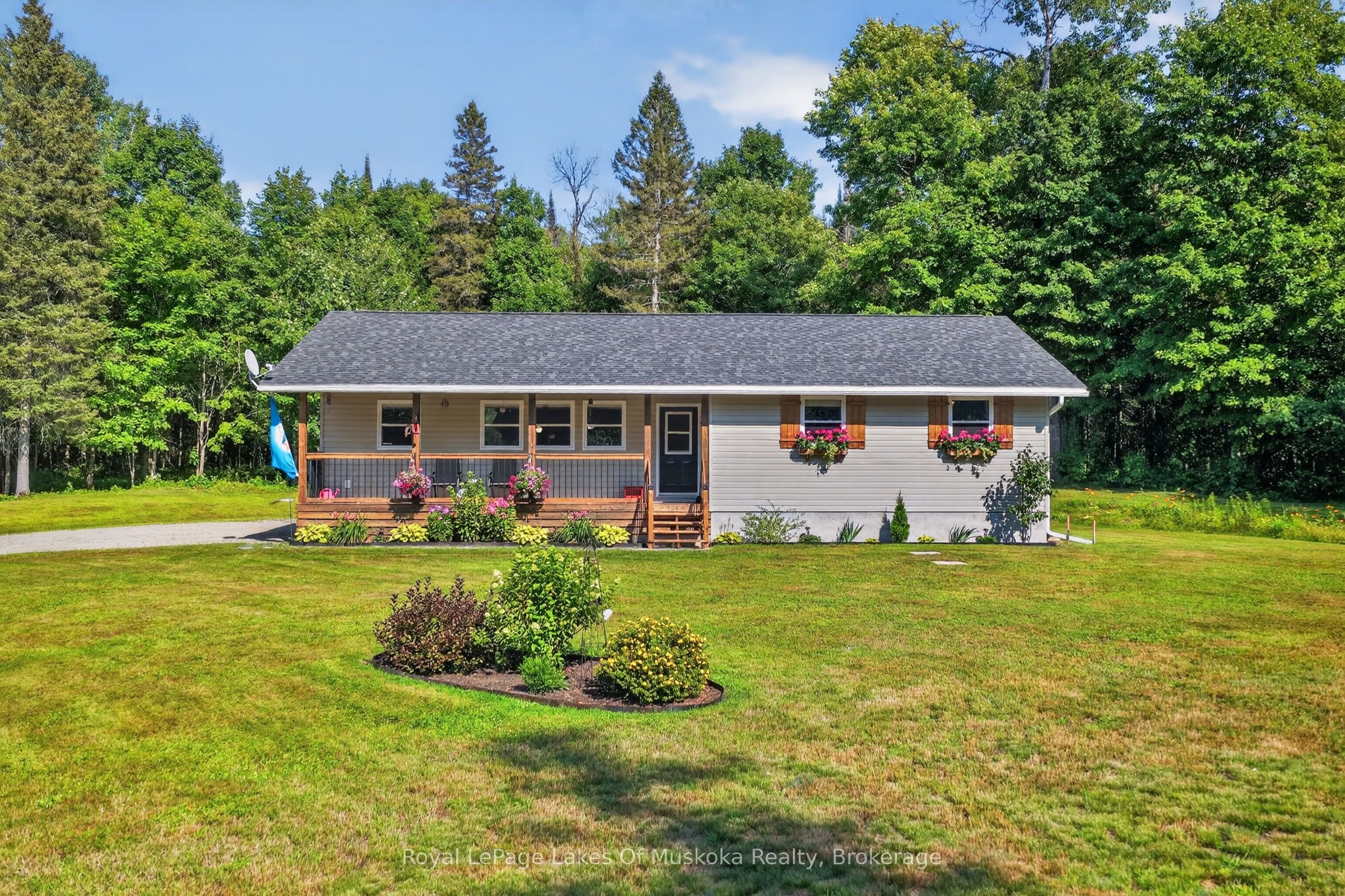 400 Chetwynd Road Property Photo 1