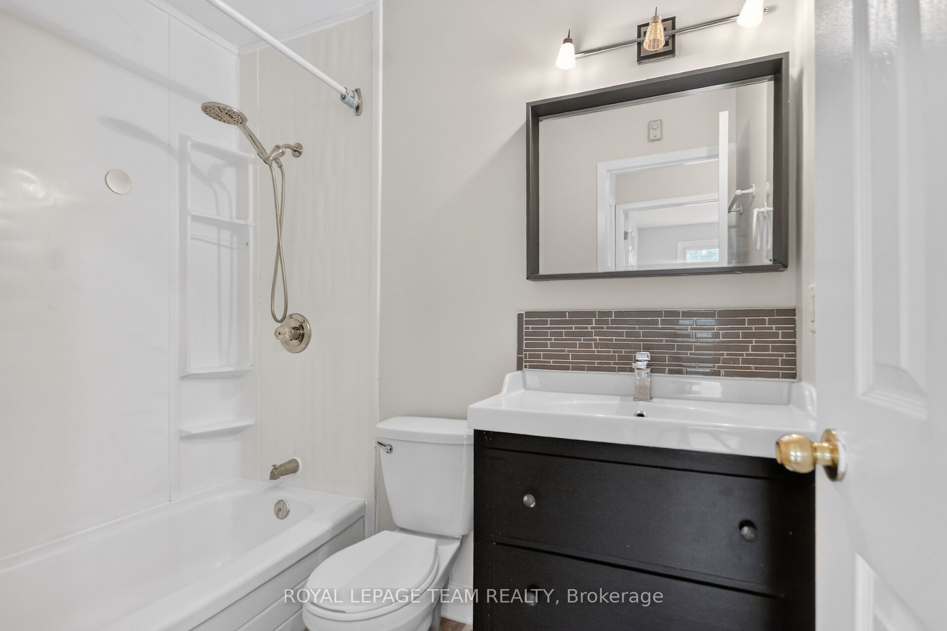 85 Glen Park Drive Property Photo 37