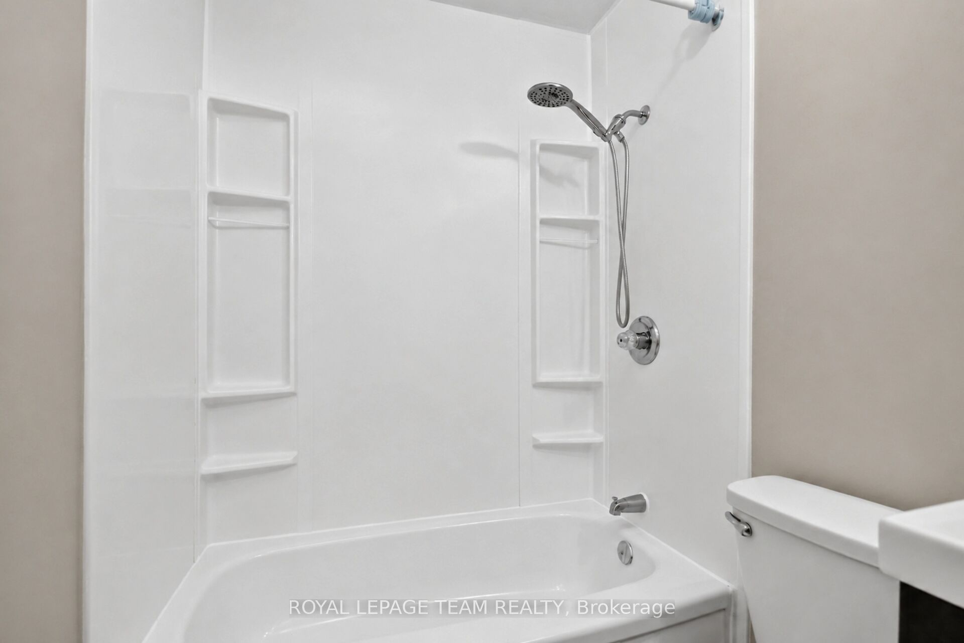 85 Glen Park Drive Property Photo 38