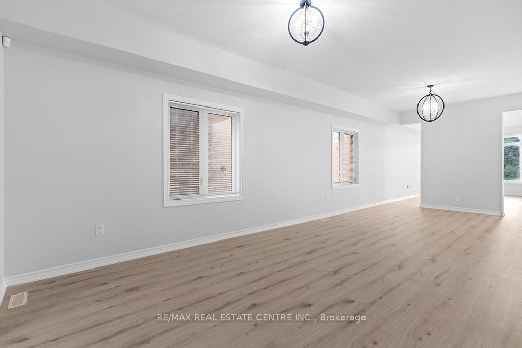 105 Werry Avenue Property Photo 7