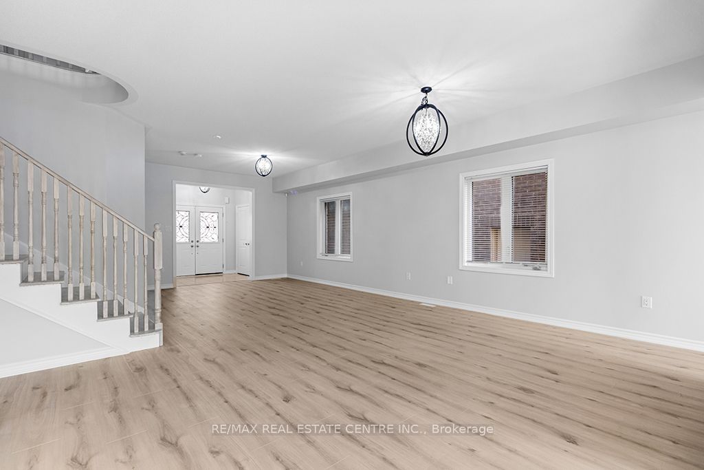 105 Werry Avenue Property Photo 11