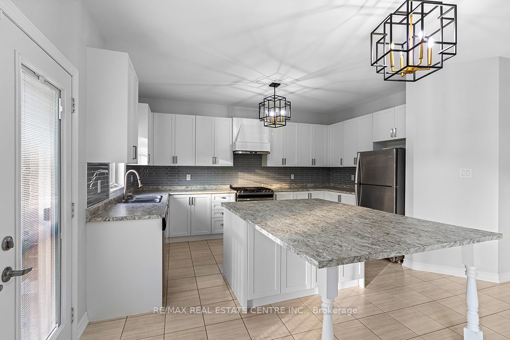 105 Werry Avenue Property Photo 14