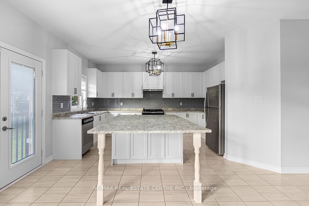 105 Werry Avenue Property Photo 18