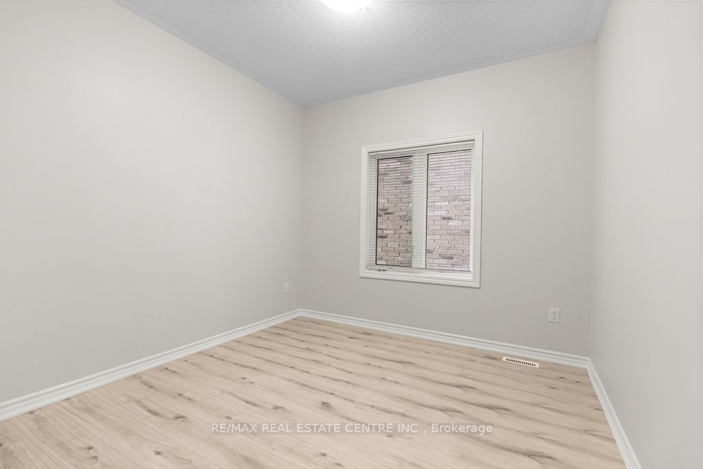 105 Werry Avenue Property Photo 19