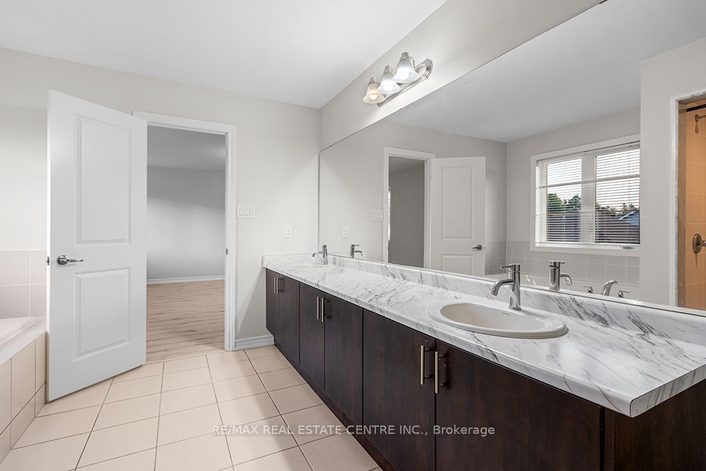 105 Werry Avenue Property Photo 30